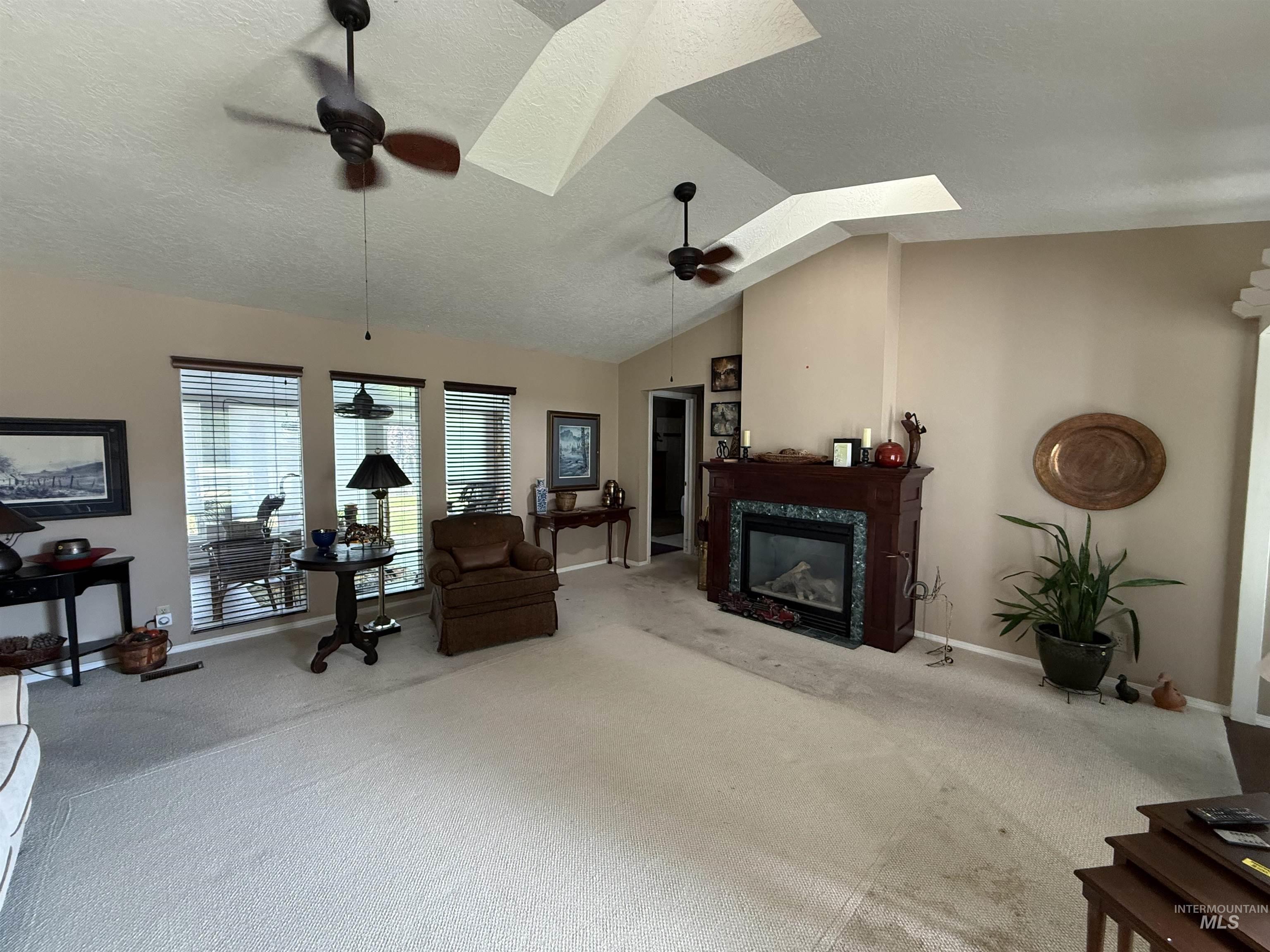 2561 Indian Trail Property Photo 6