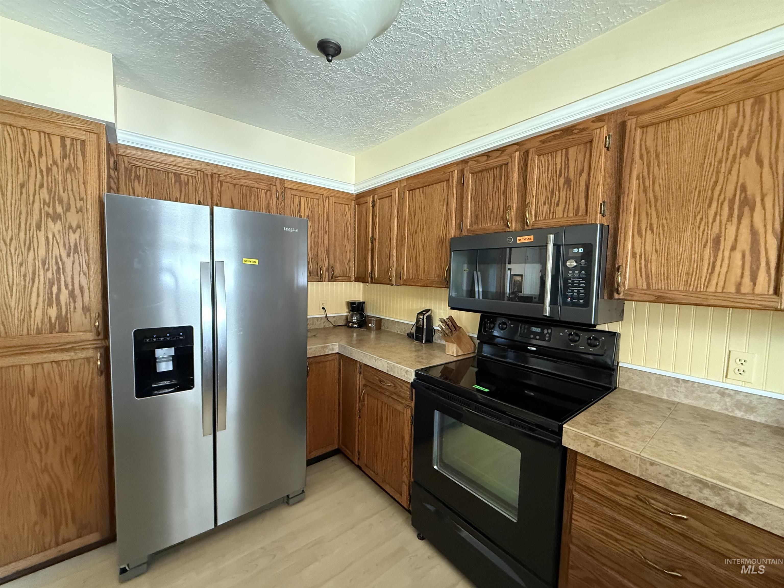 2561 Indian Trail Property Photo 9