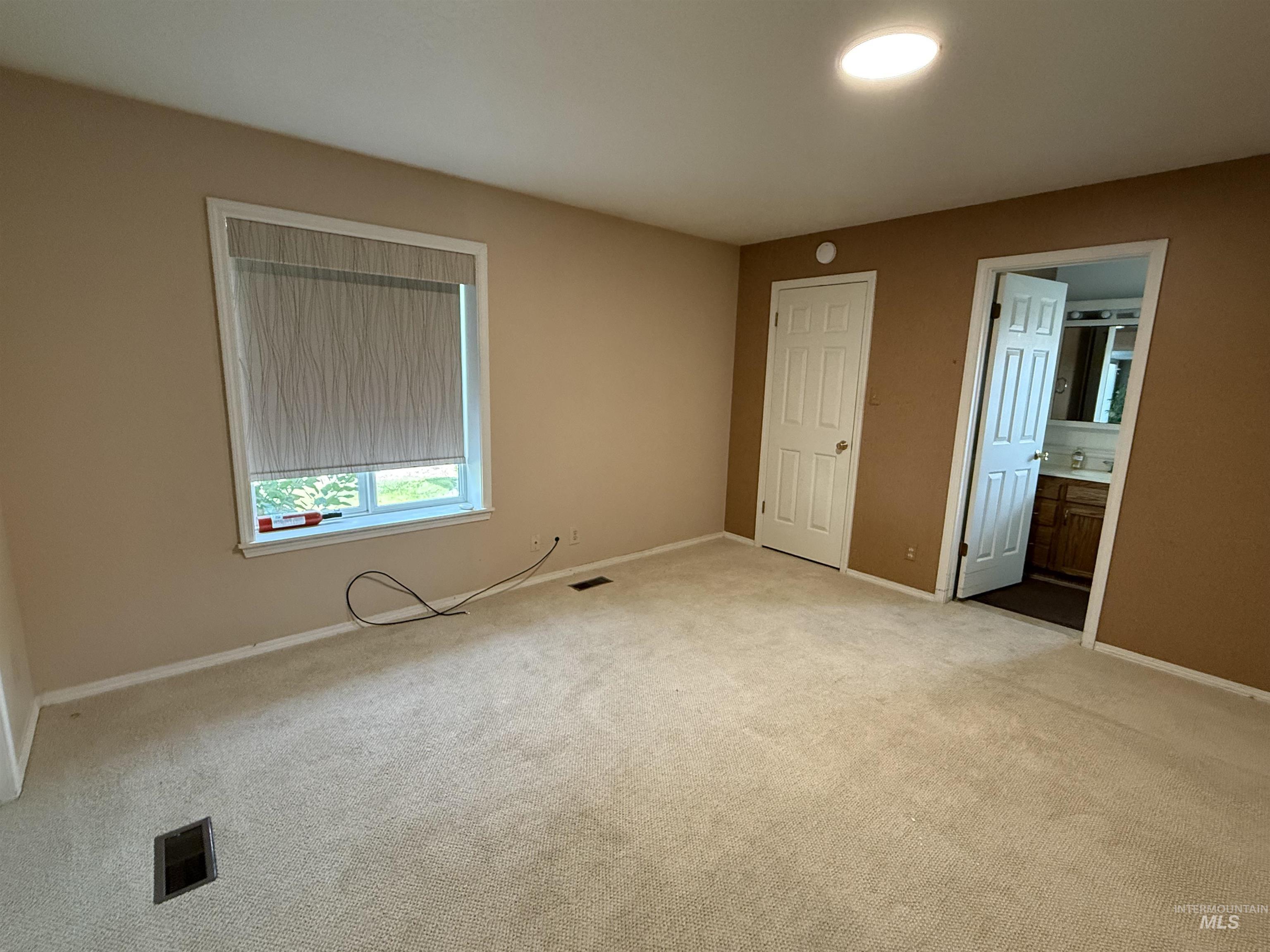 2561 Indian Trail Property Photo 19
