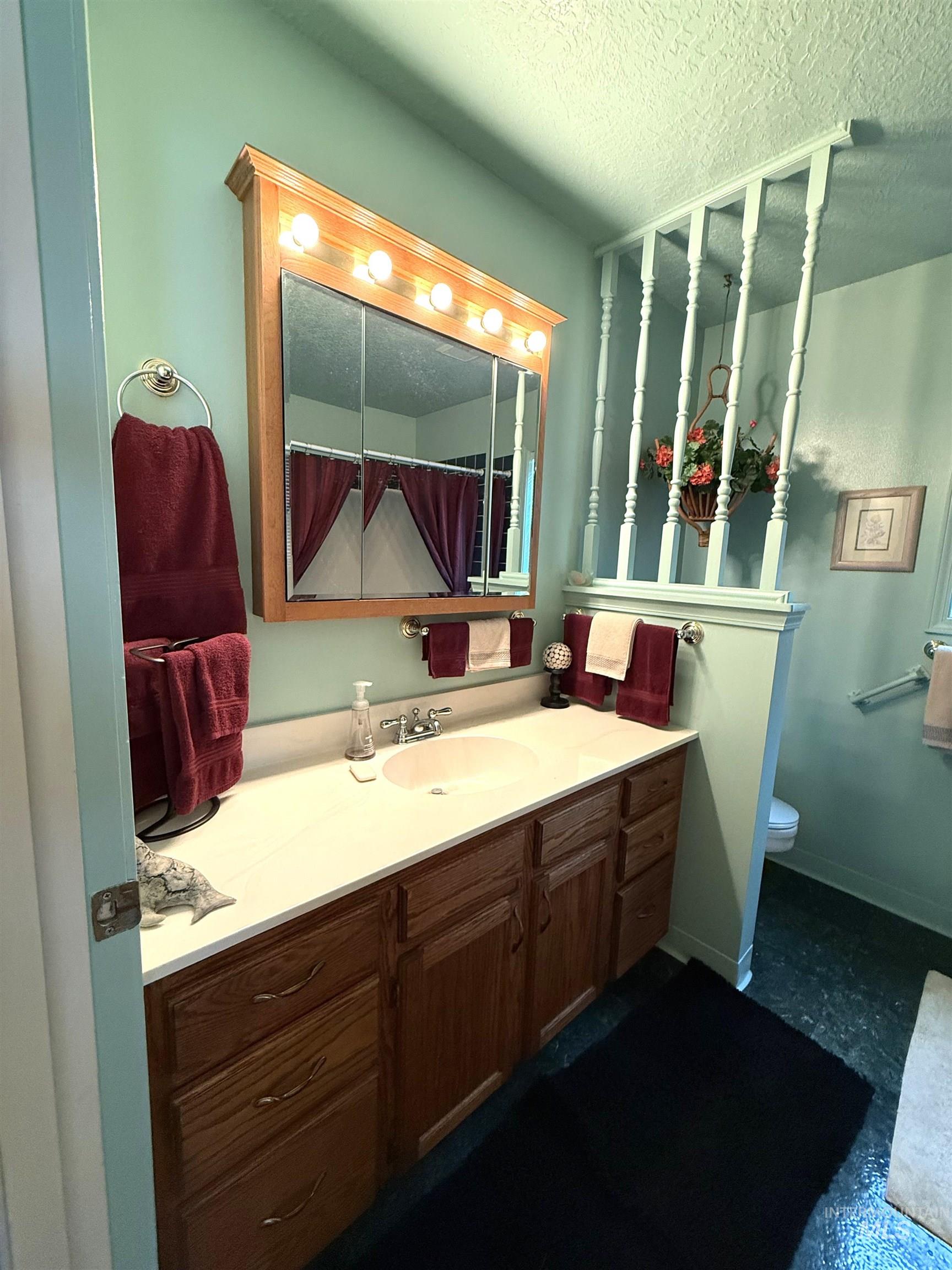 2561 Indian Trail Property Photo 29