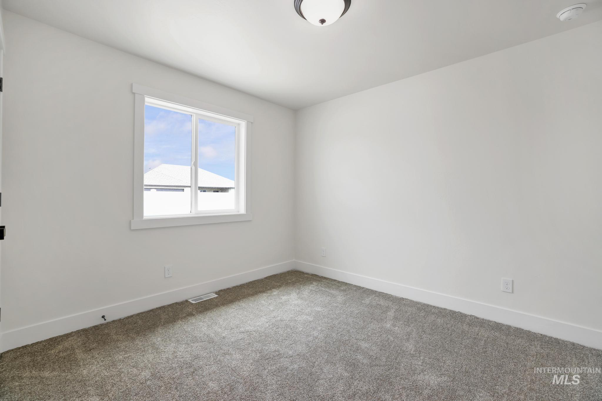 560 Aries Ct. Property Photo 20