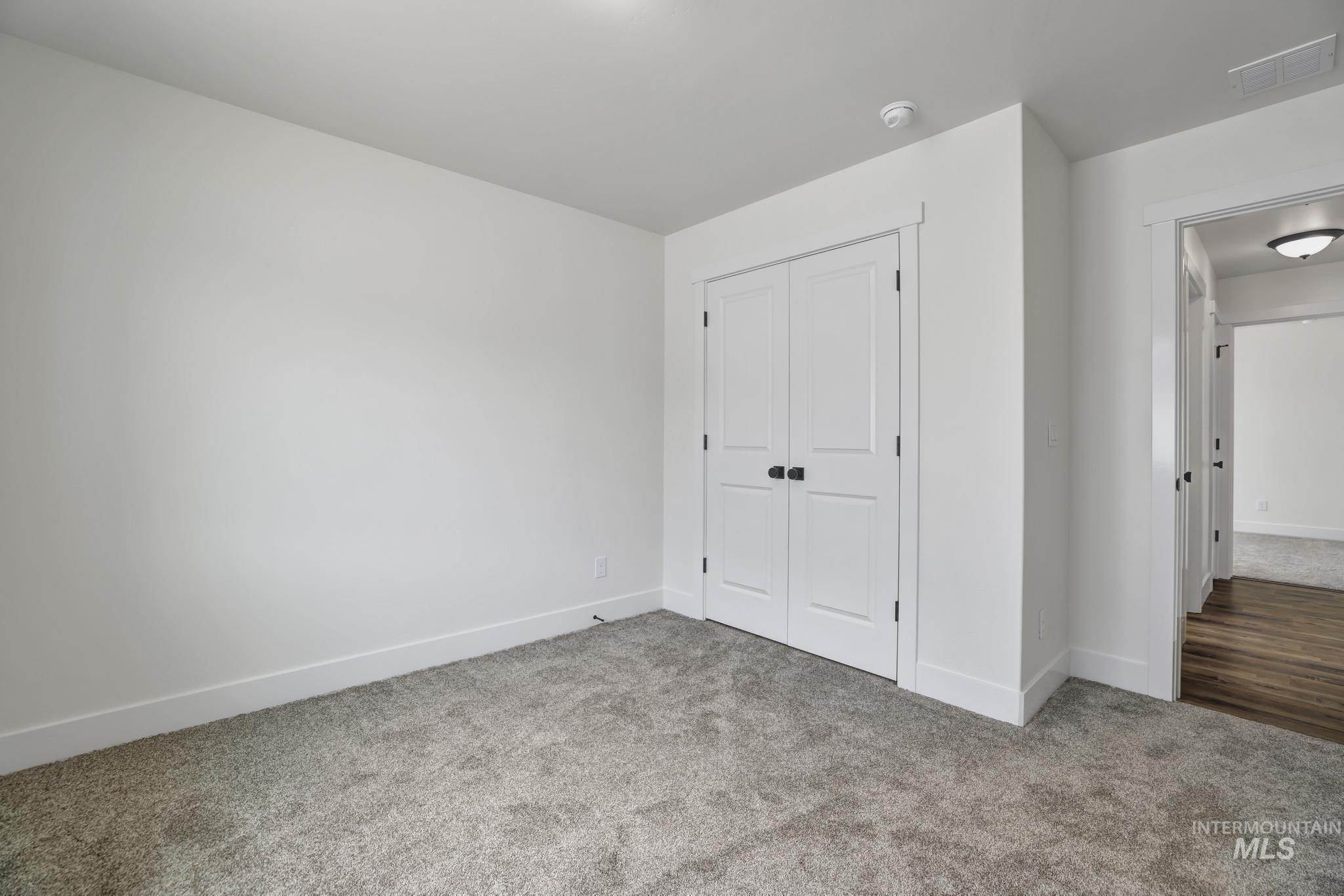 560 Aries Ct. Property Photo 23