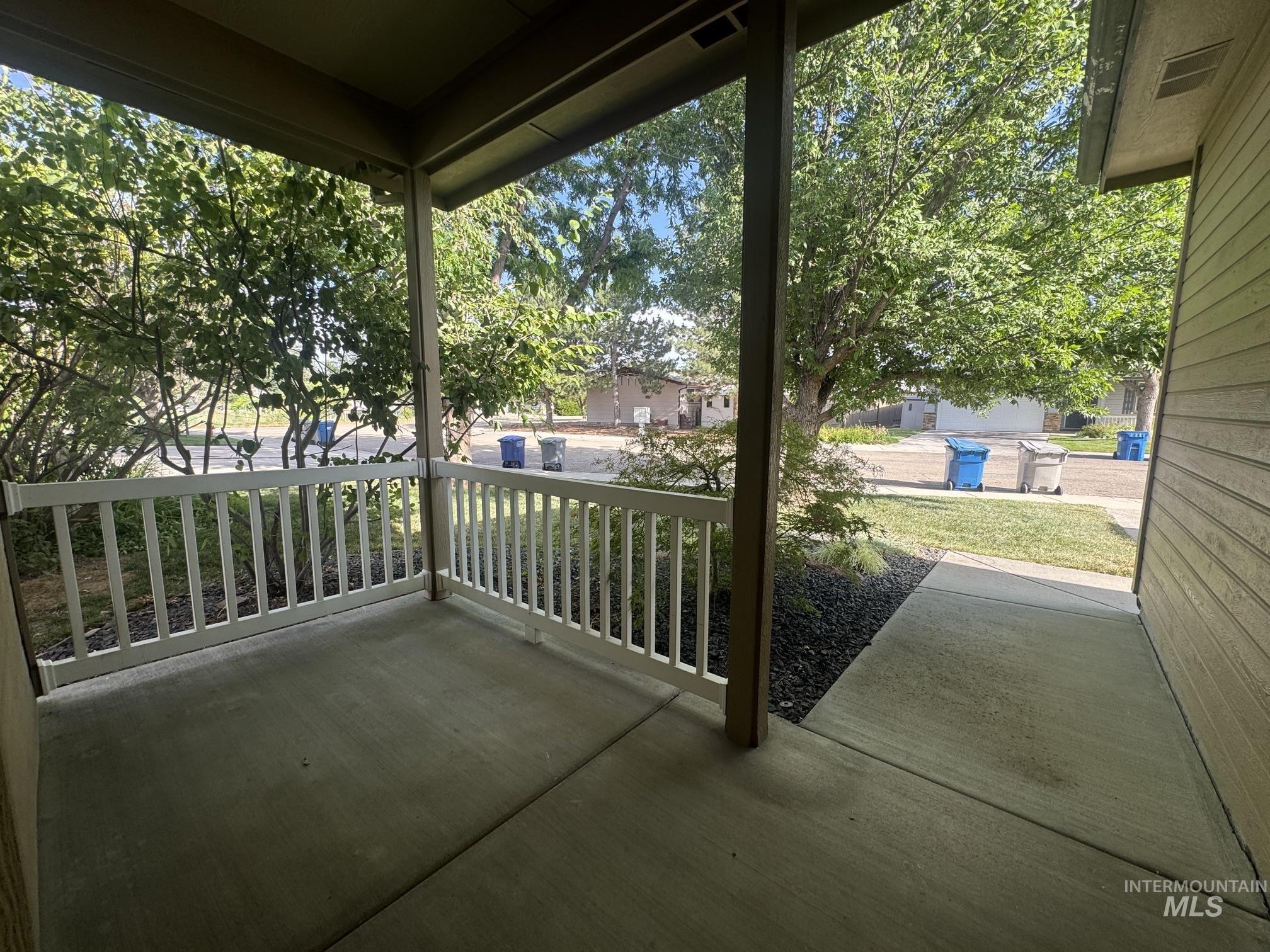 9424 W Java Ct Property Photo 4