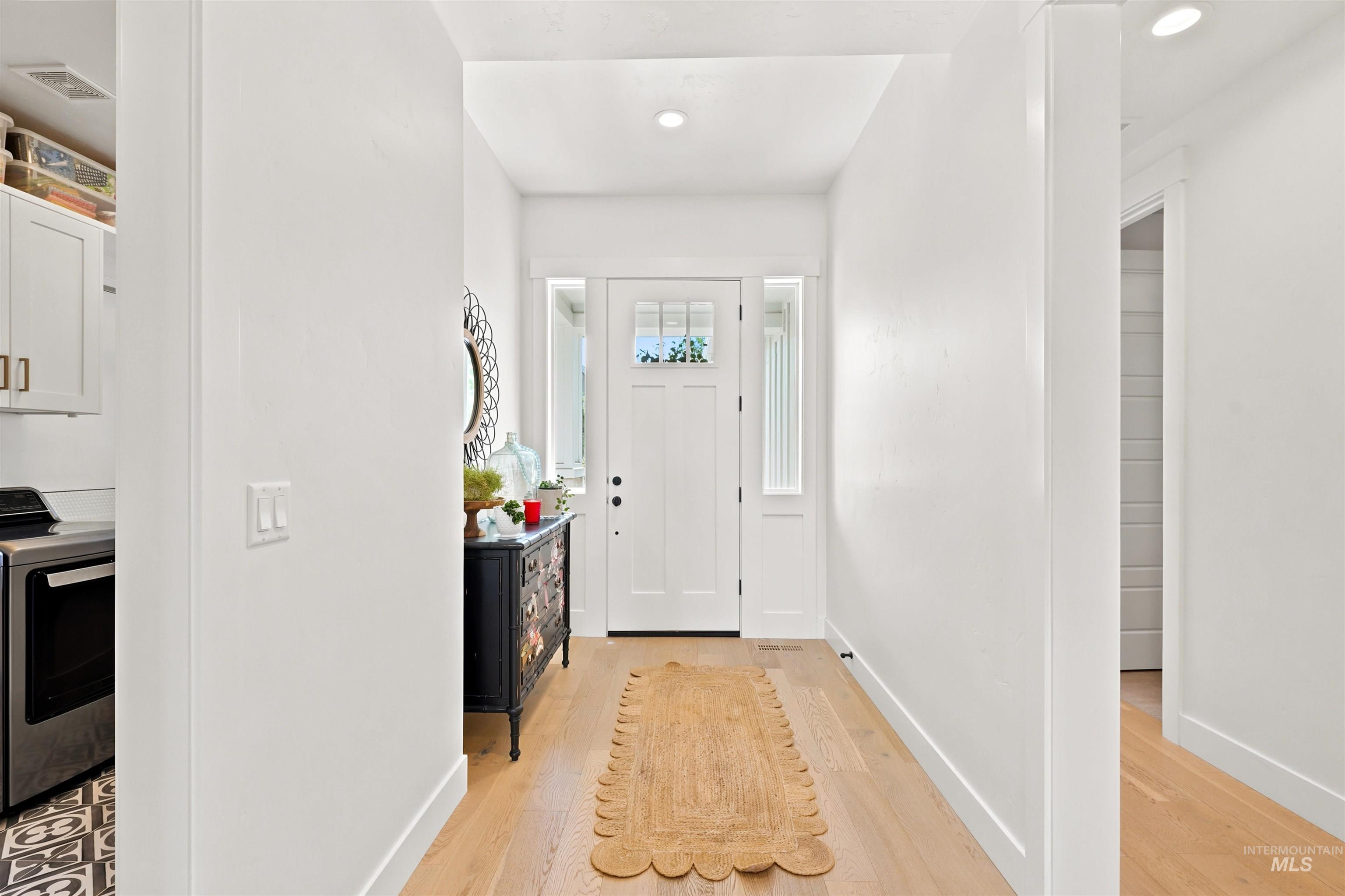 1744 N Annadale Way Property Photo 6