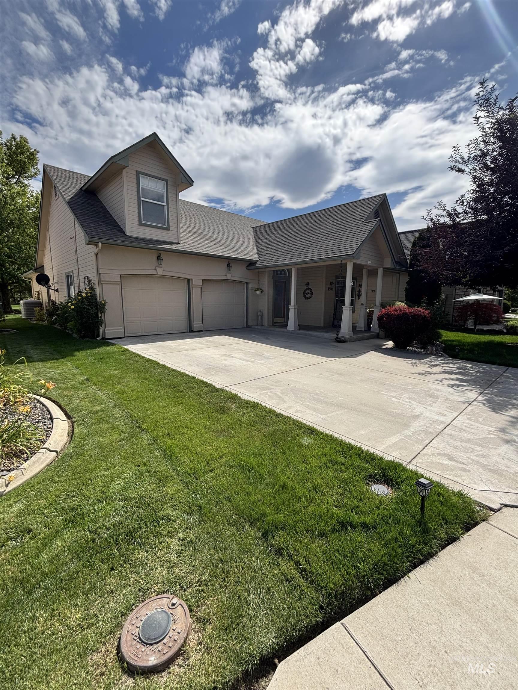 6945 E Greens Dr Property Photo 3