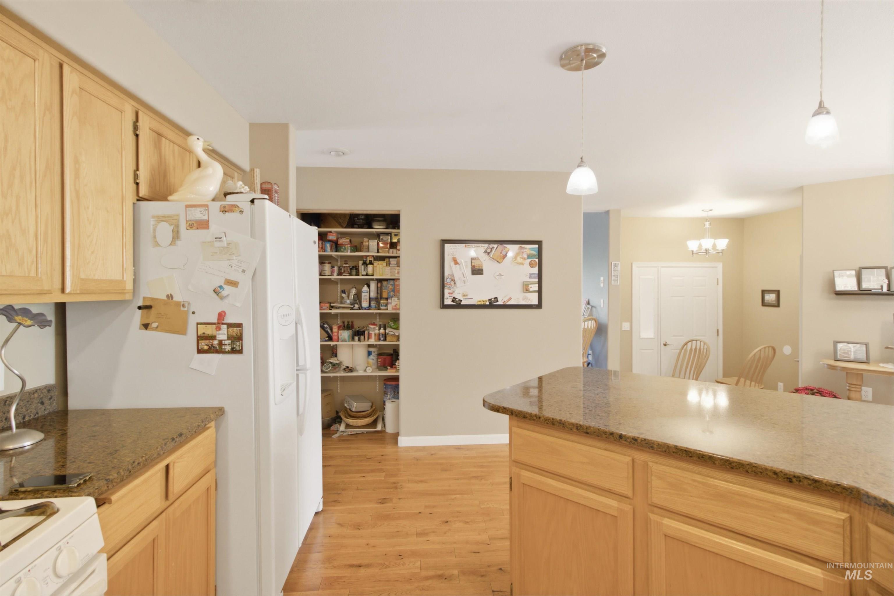 2135 Moser Street Property Photo 13