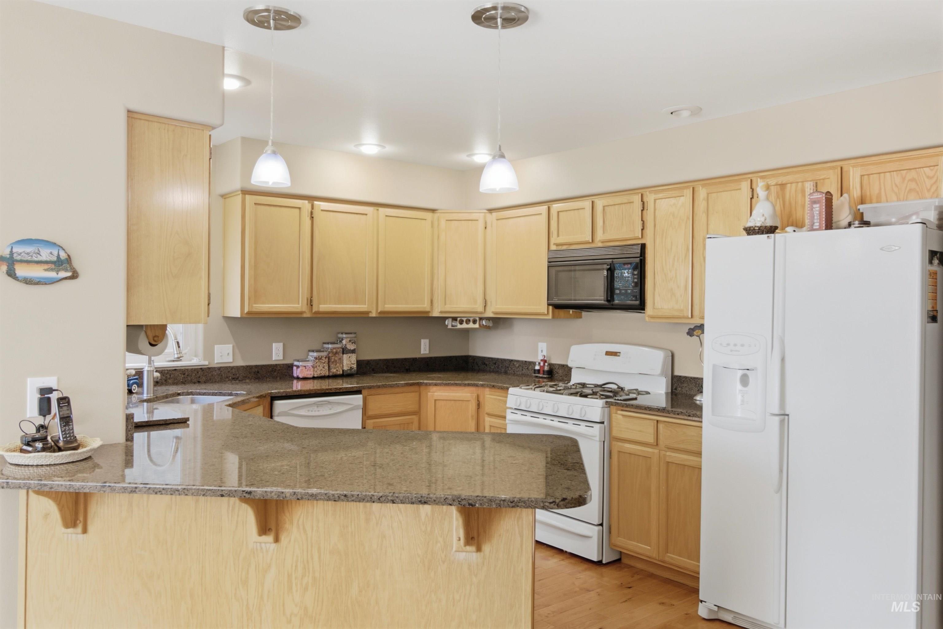 2135 Moser Street Property Photo 15