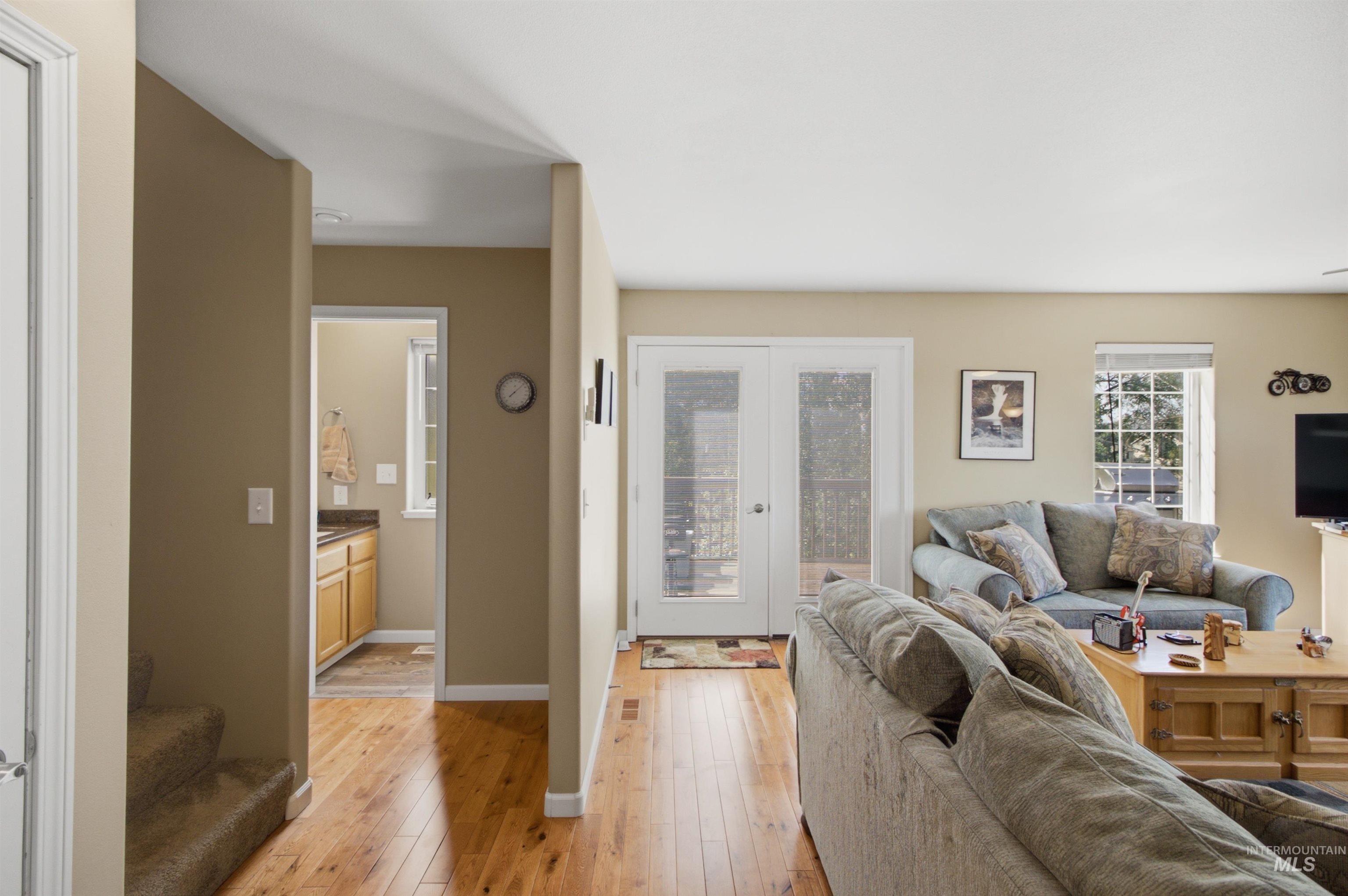 2135 Moser Street Property Photo 16