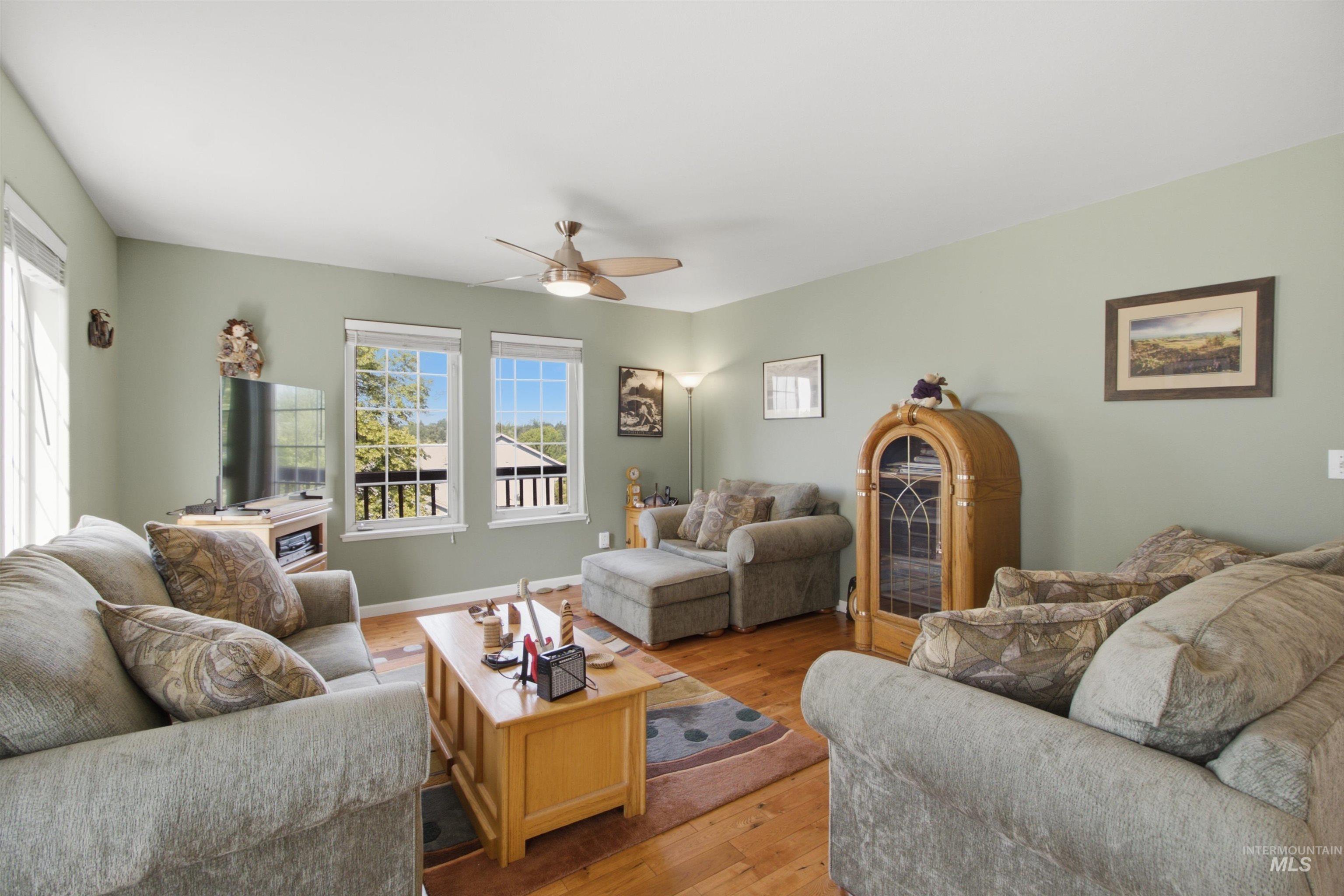 2135 Moser Street Property Photo 18