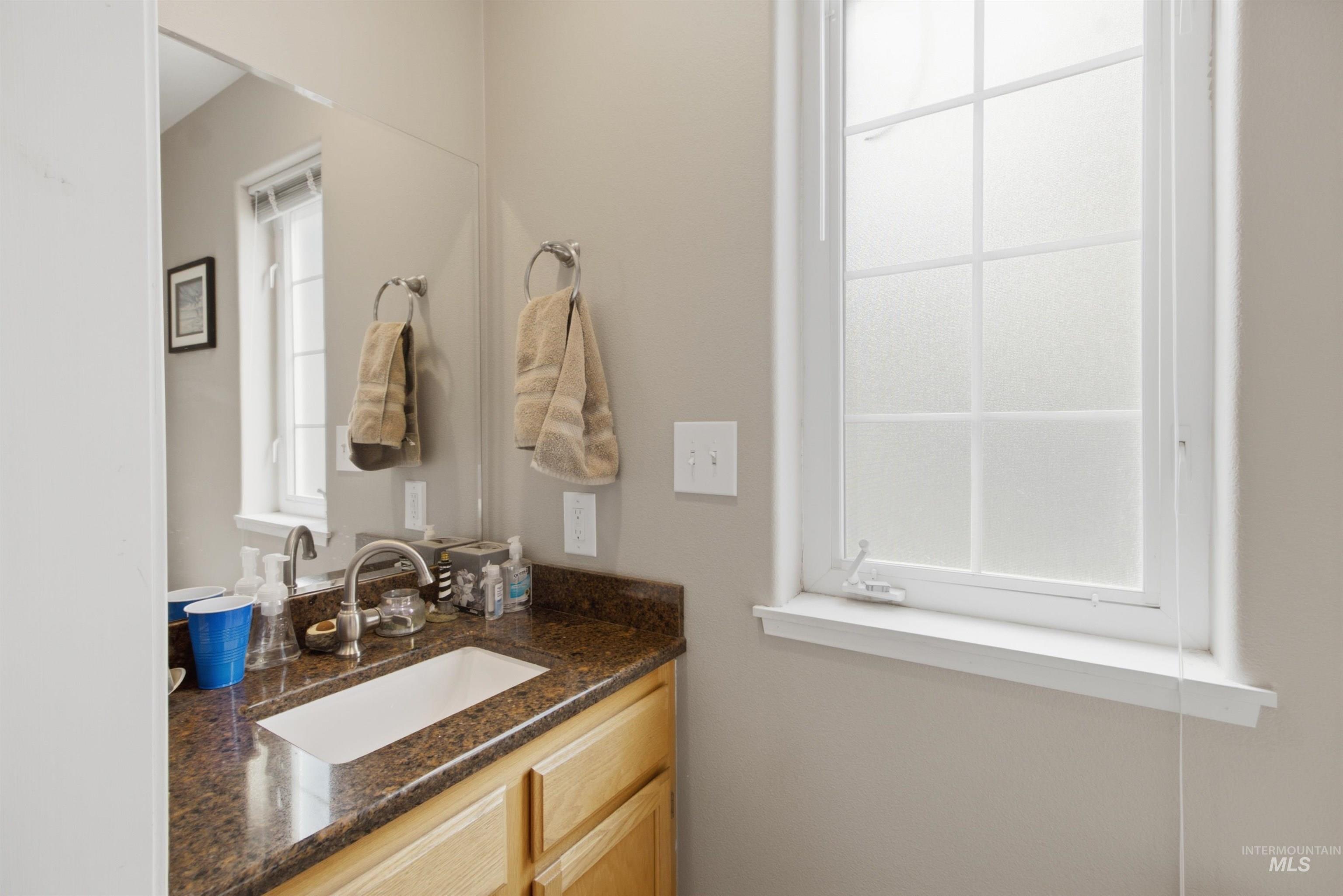 2135 Moser Street Property Photo 20