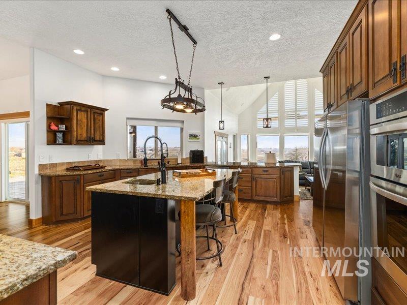 24746 Star Crest Ct Property Photo 12