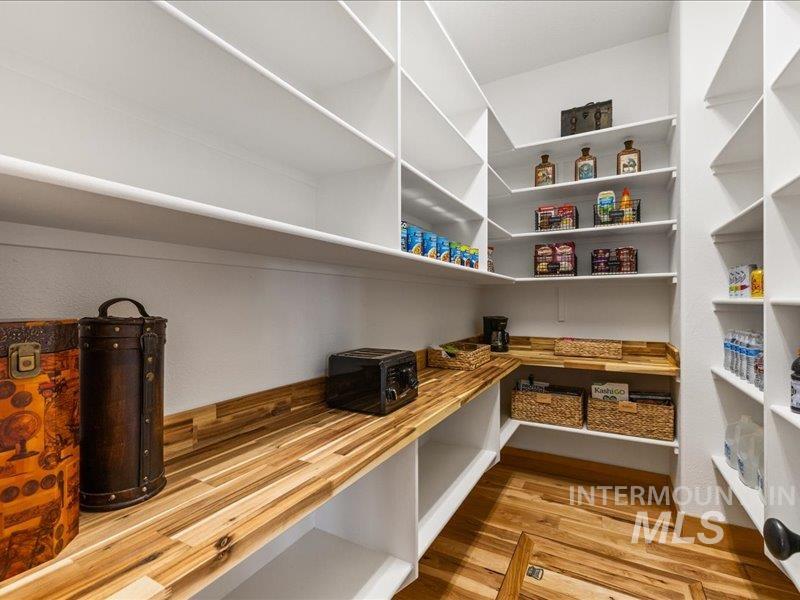 24746 Star Crest Ct Property Photo 16