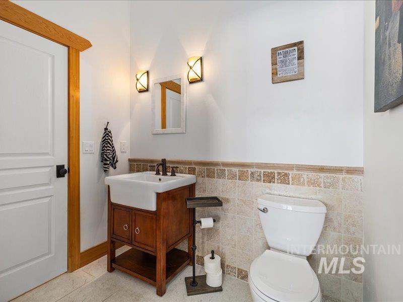 24746 Star Crest Ct Property Photo 33
