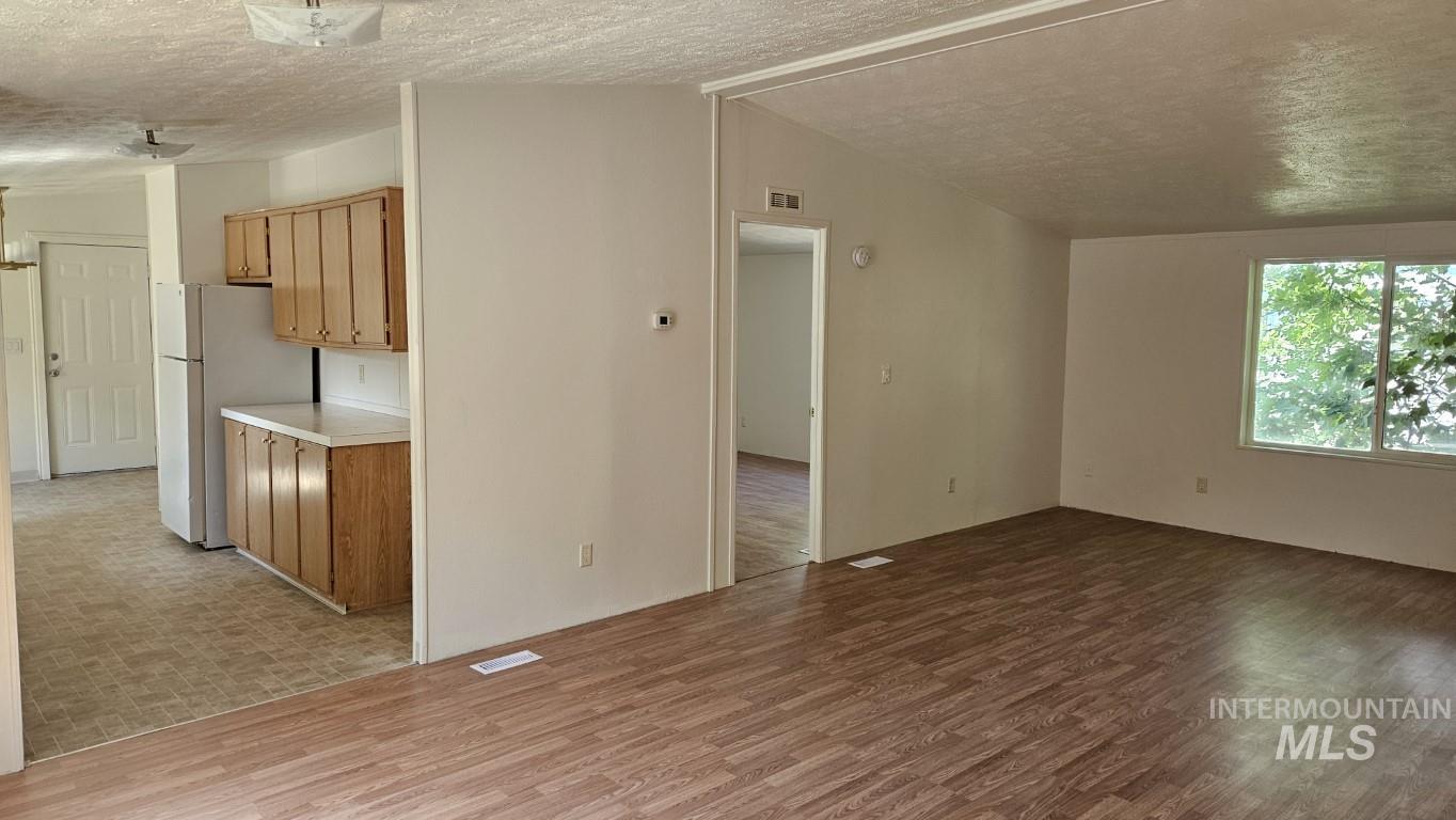 4210 State St Property Photo 4