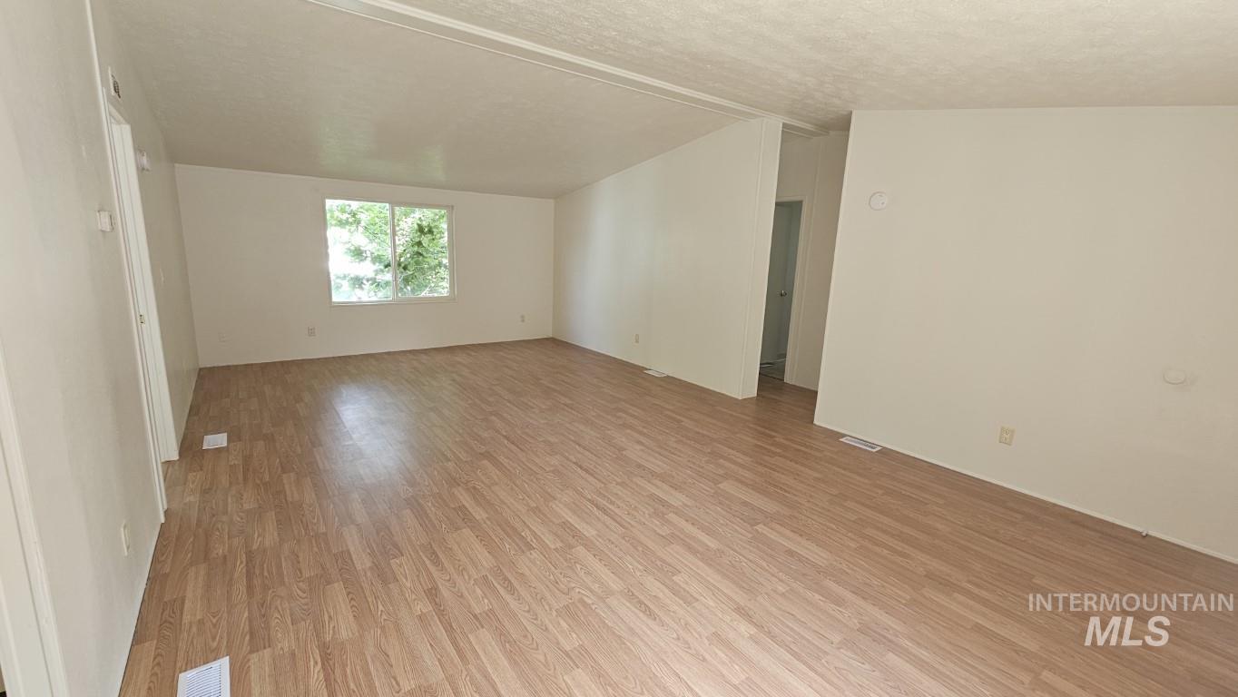 4210 State St Property Photo 6