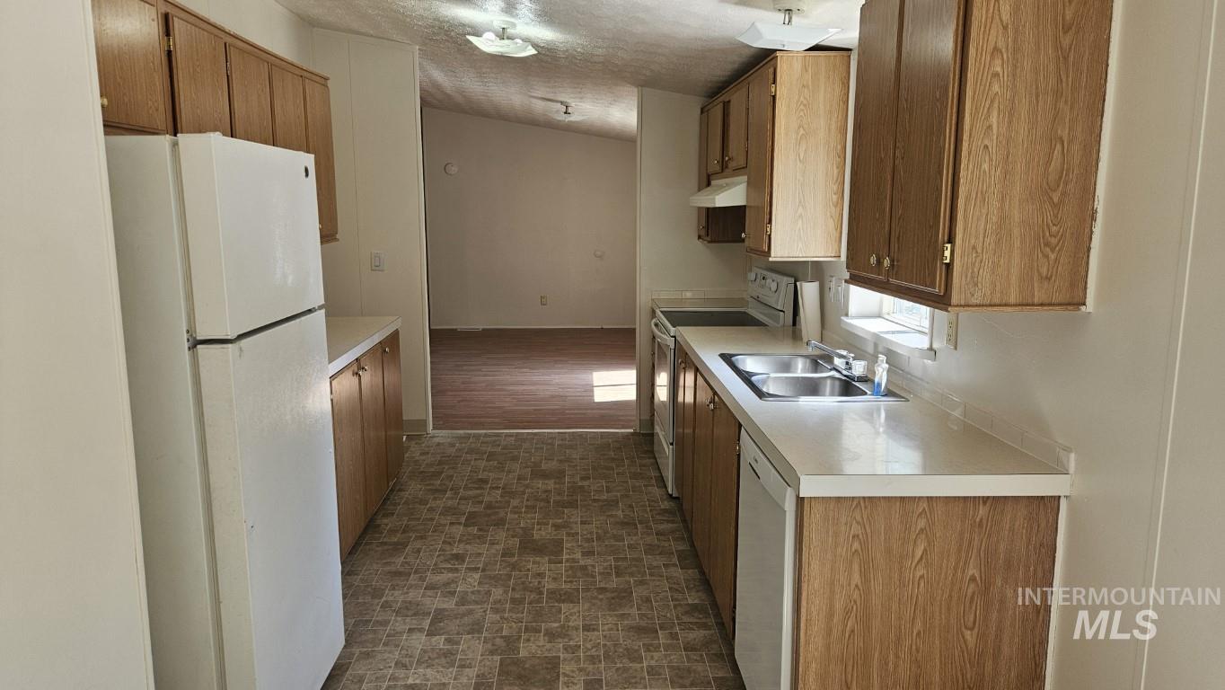 4210 State St Property Photo 8