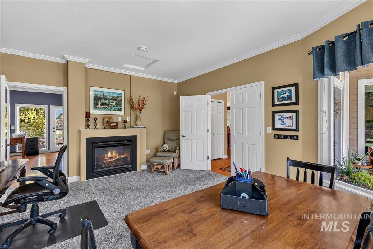1970 E Dunwoody Ct. Property Photo 15