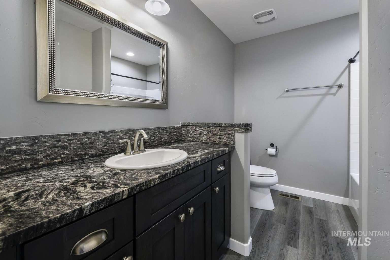 3847 N Glasswing Dr Property Photo 17