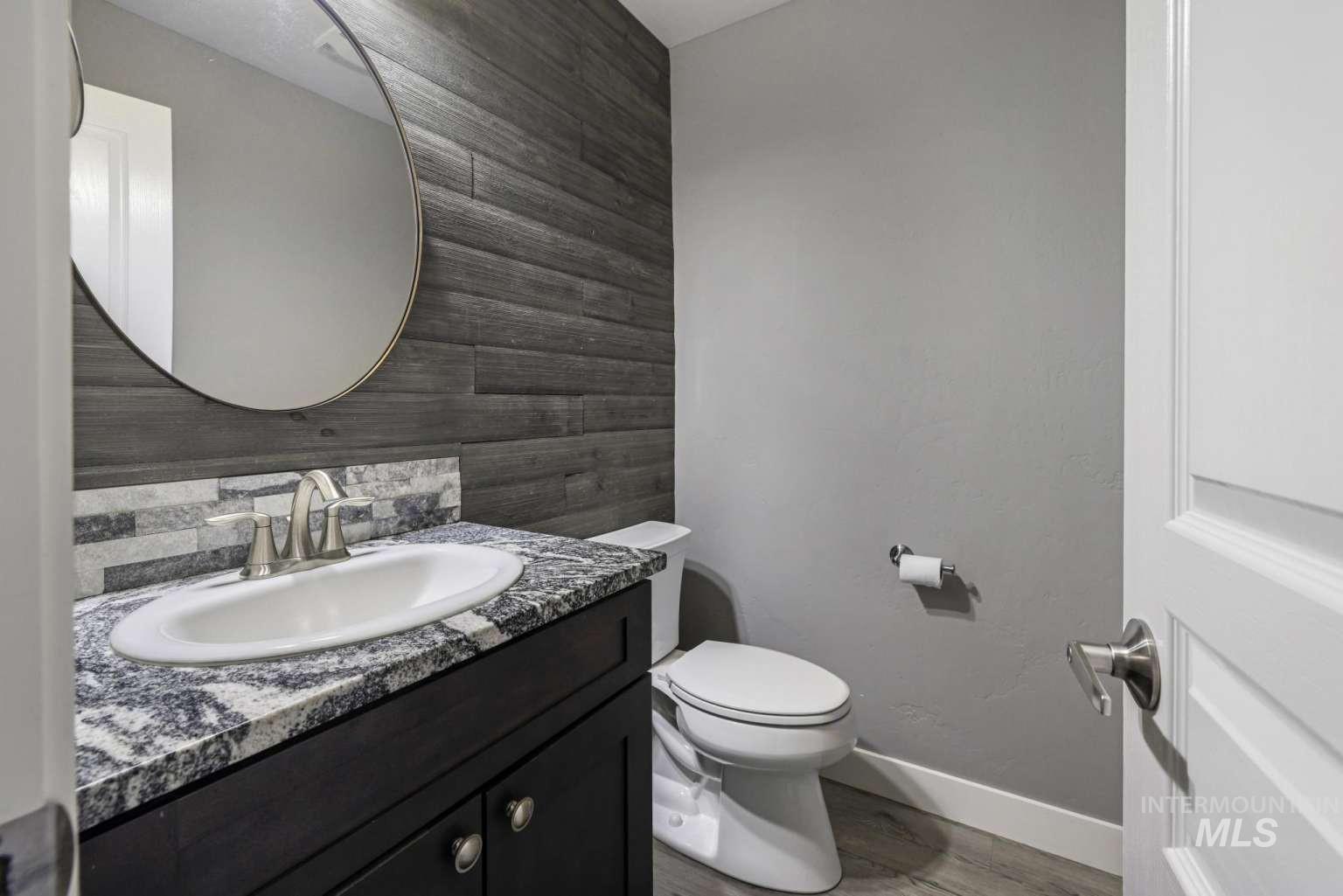3847 N Glasswing Dr Property Photo 24