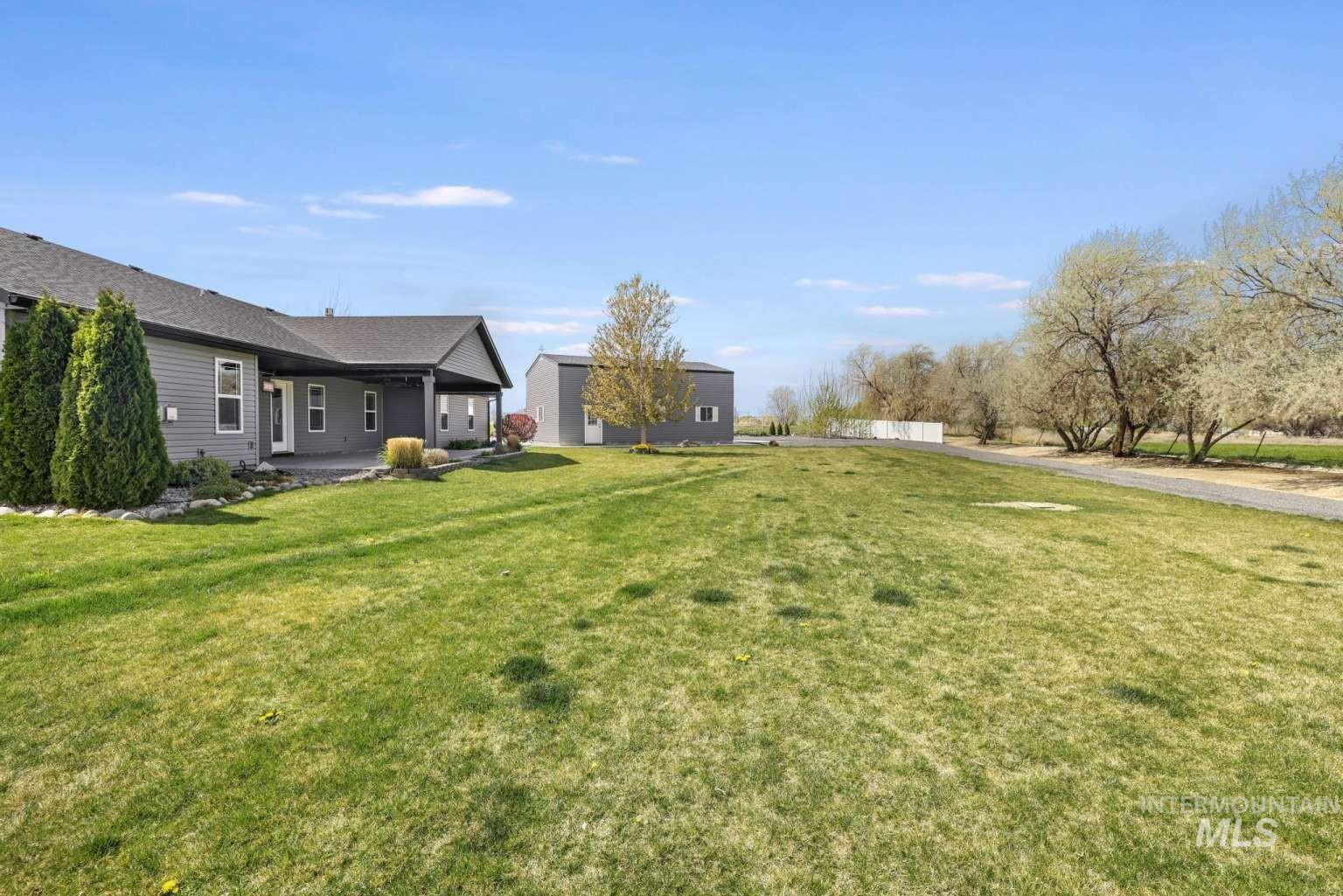3847 N Glasswing Dr Property Photo 28