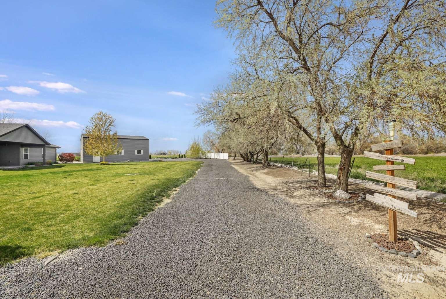 3847 N Glasswing Dr Property Photo 29