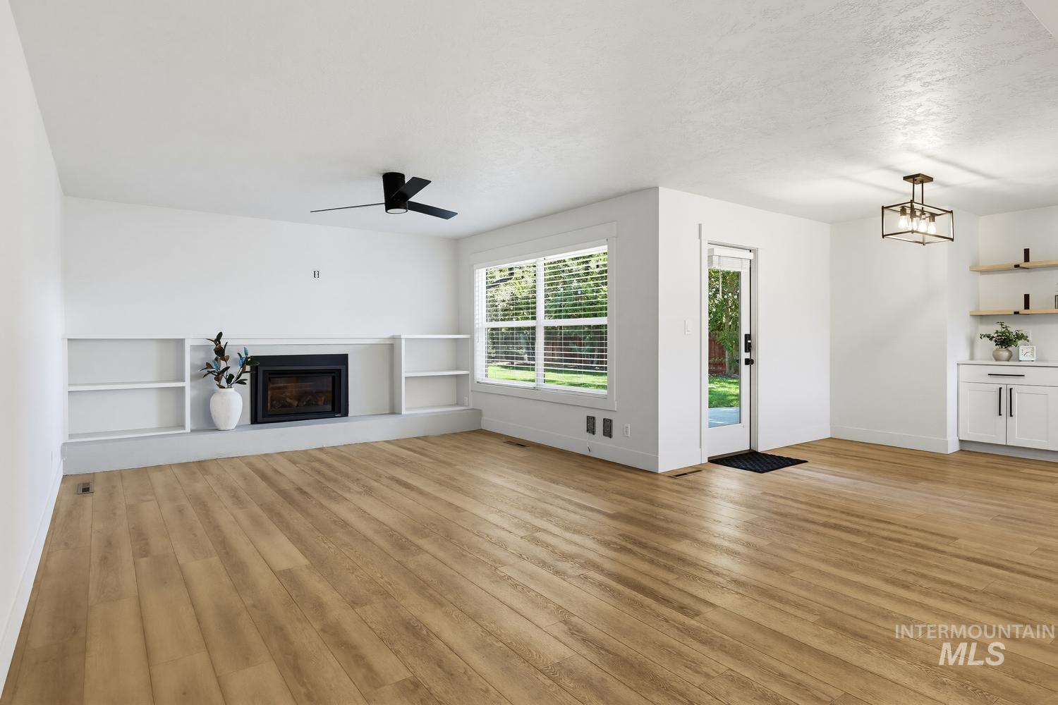 2411 Washington Ave Property Photo 9