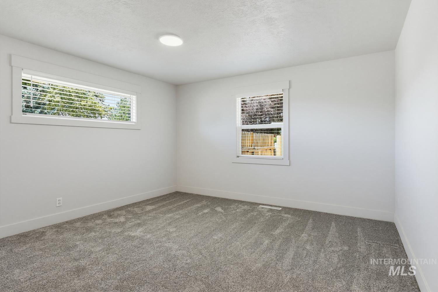 2411 Washington Ave Property Photo 22