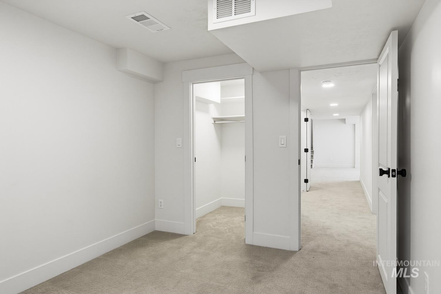 2411 Washington Ave Property Photo 41