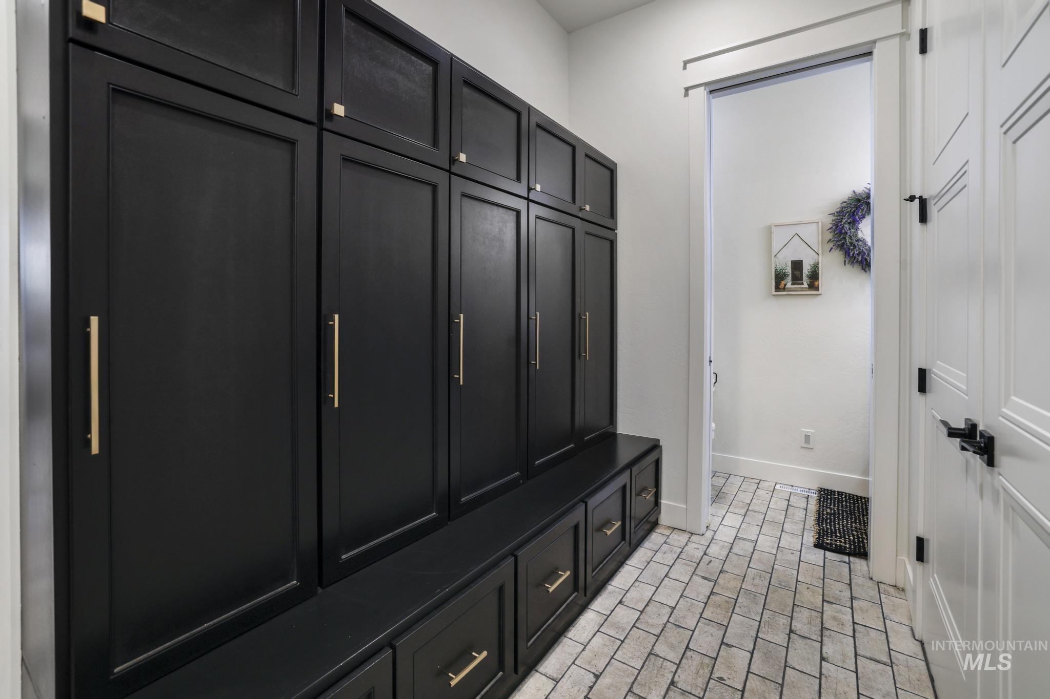 4096 Quail Ridge Drive Property Photo 24