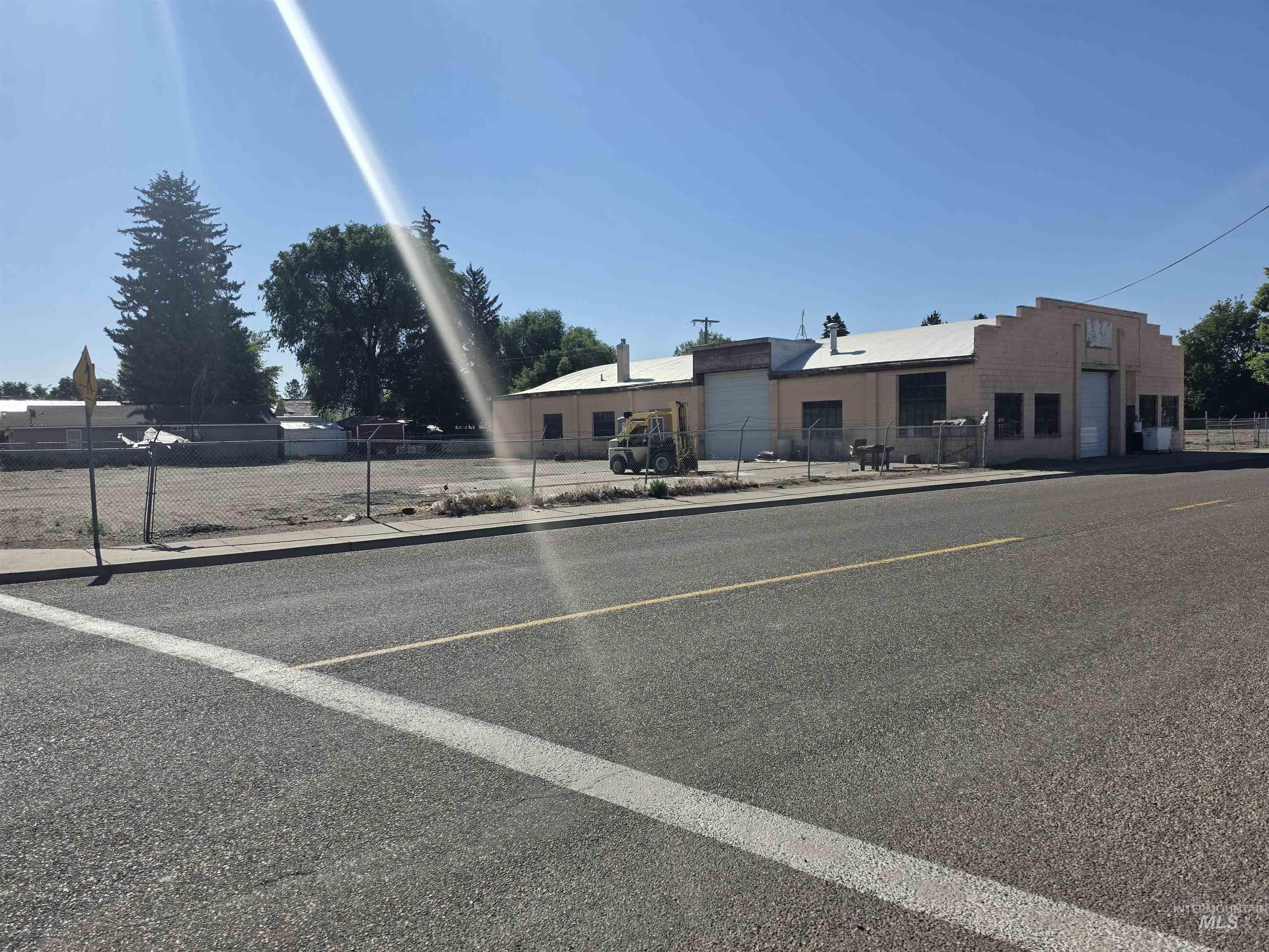 514 A St Property Photo 3