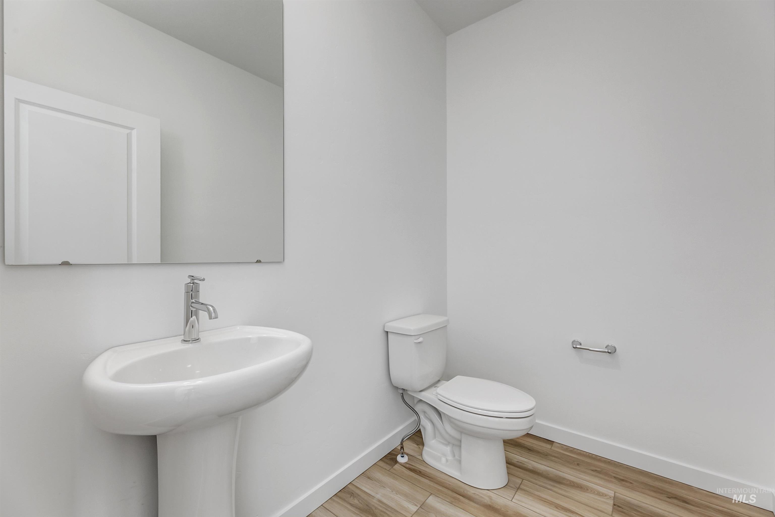 2713 Fall Line St Property Photo 12