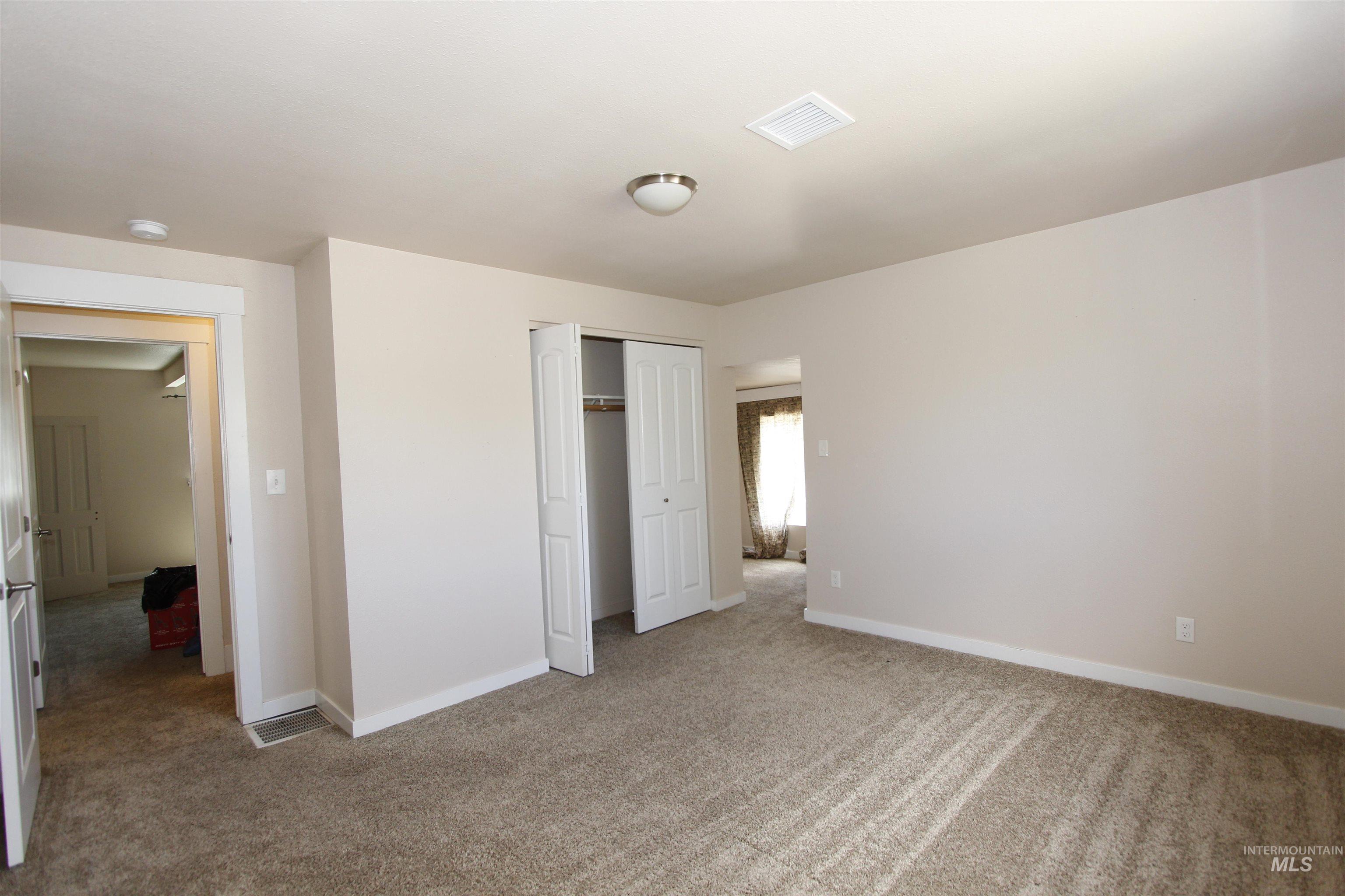 904 3rd St Property Photo 24