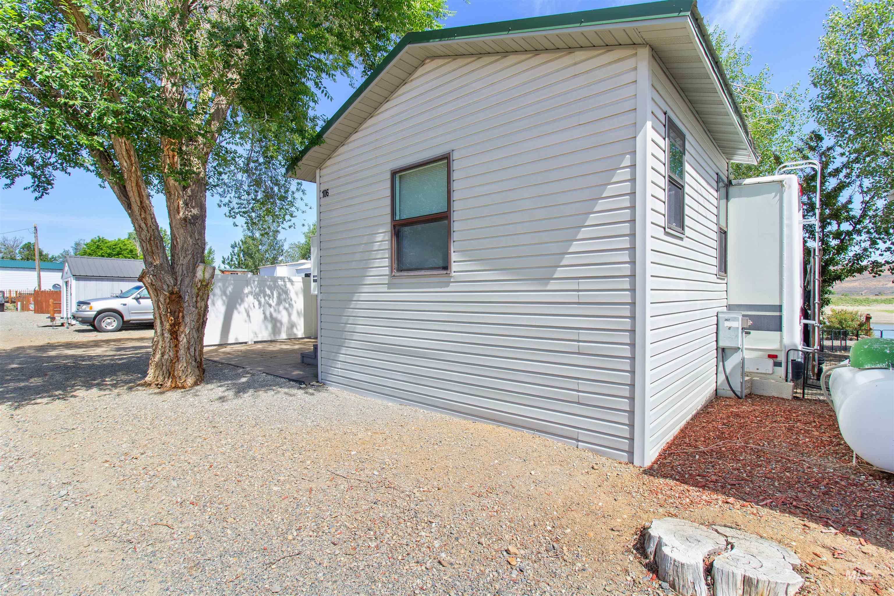 106 W Magic Dr Property Photo 38