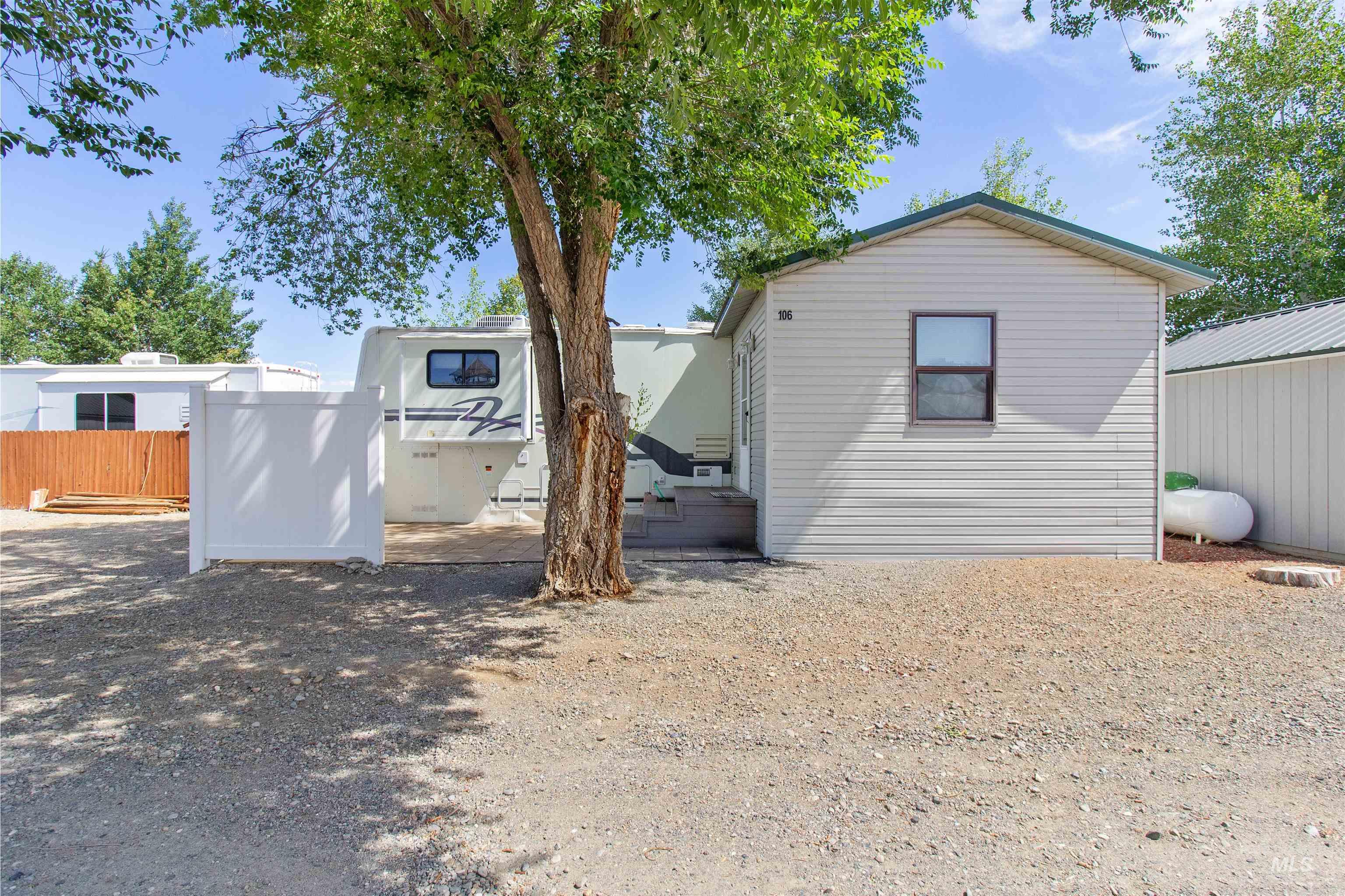 106 W Magic Dr Property Photo 39