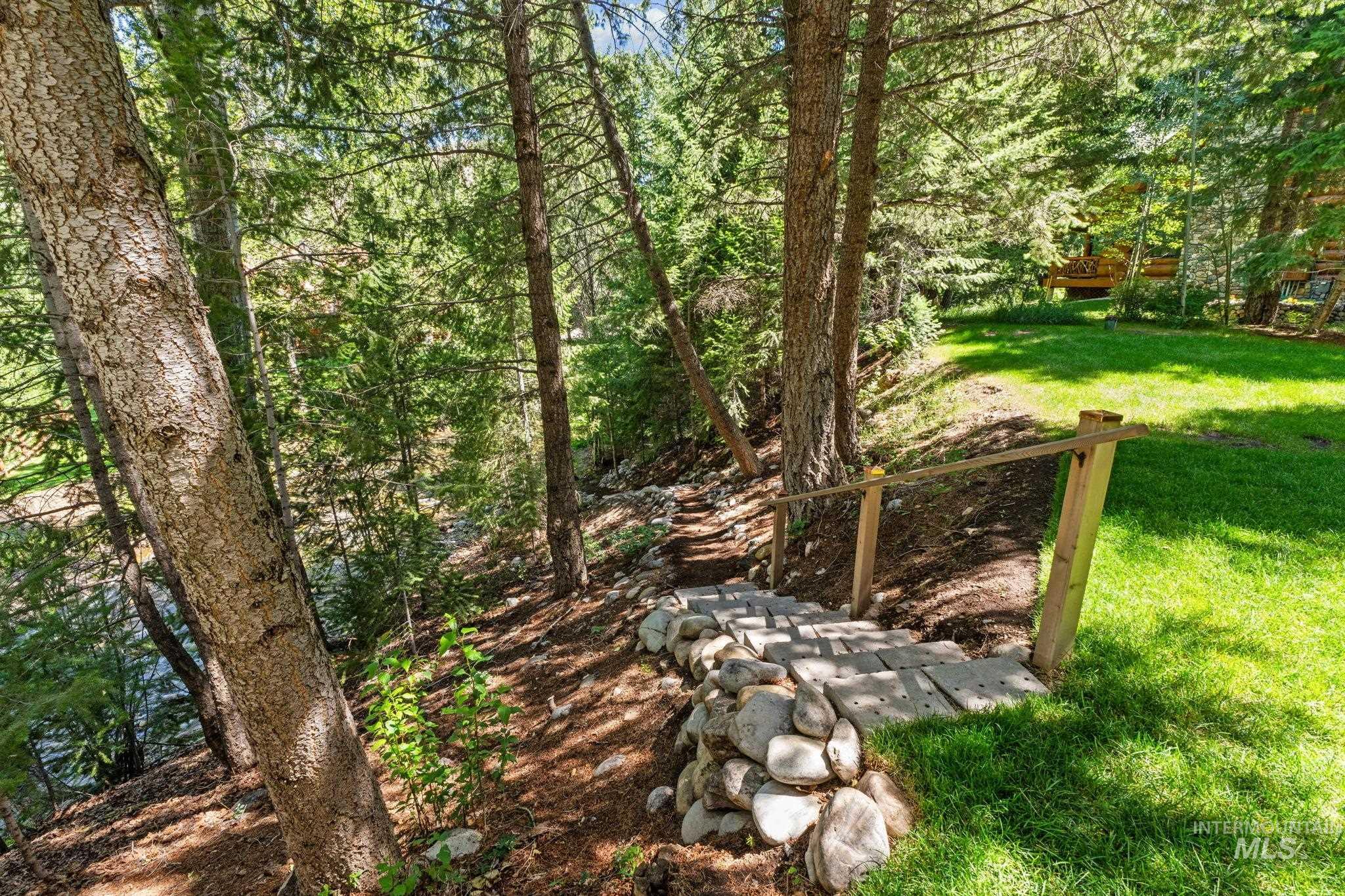 210 Timberline Rd Property Photo 30