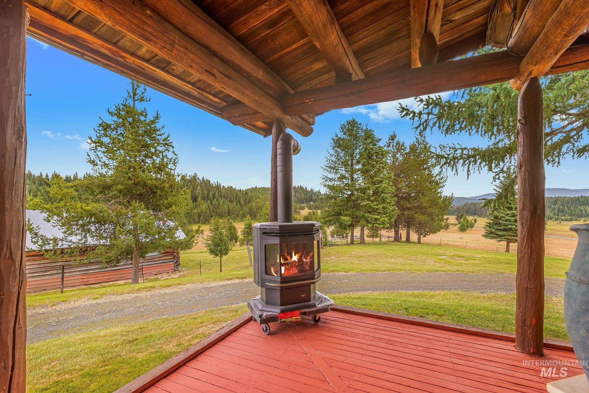 500 Maxwell Lane Property Photo 8