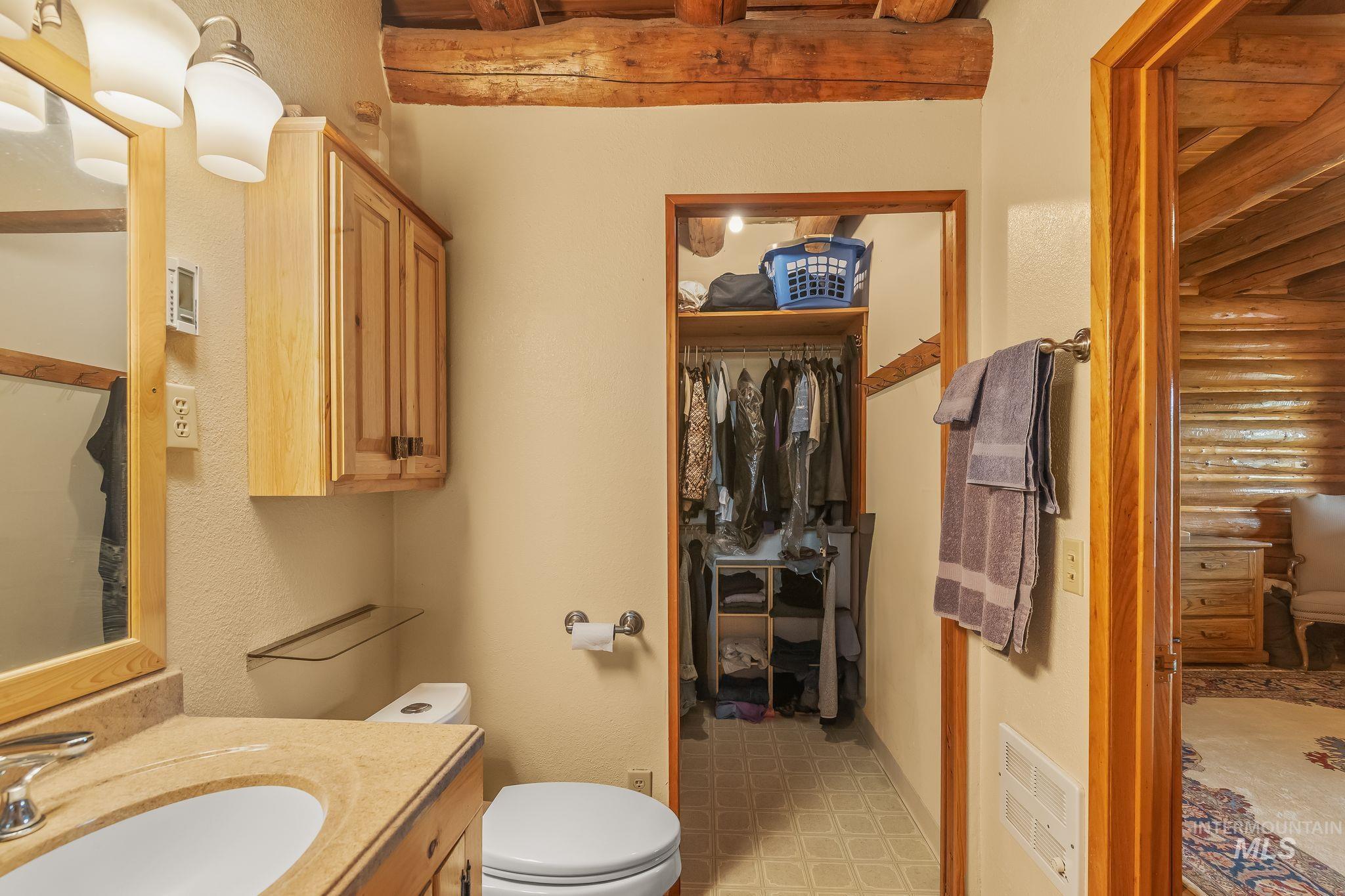 500 Maxwell Lane Property Photo 15