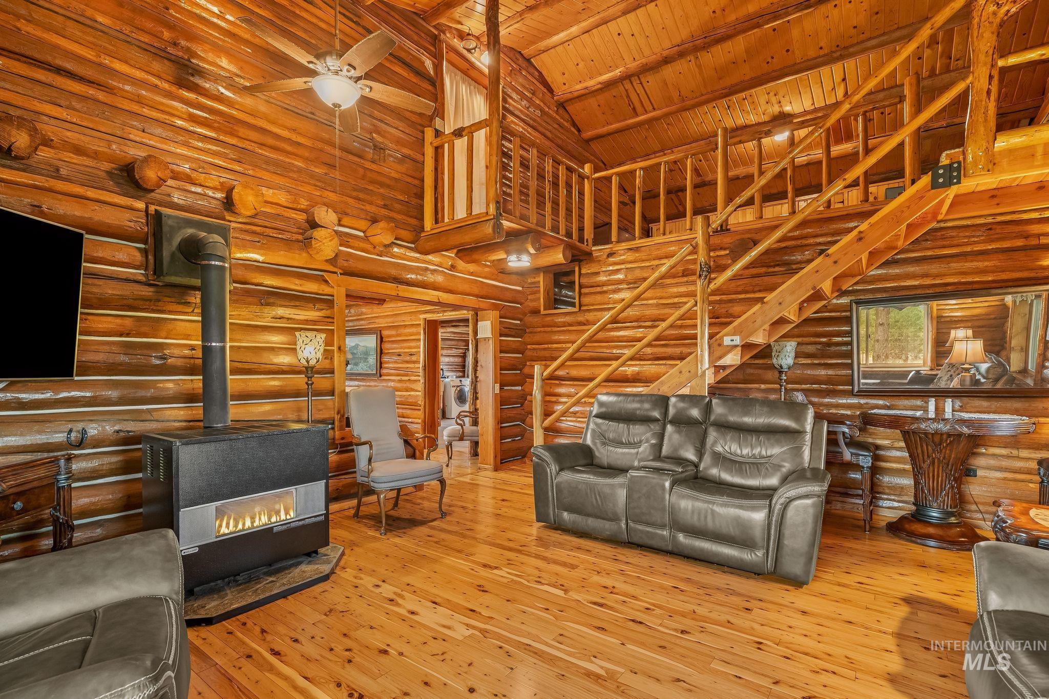 500 Maxwell Lane Property Photo 21