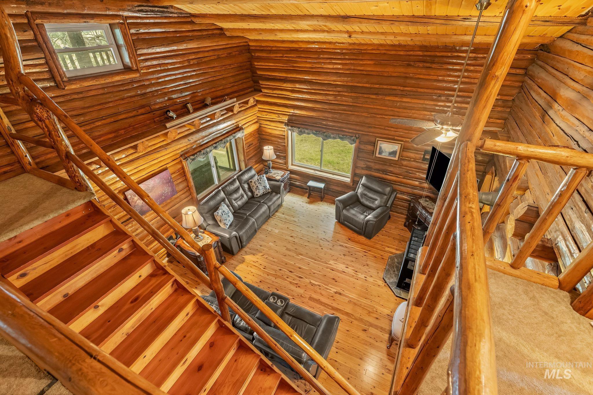 500 Maxwell Lane Property Photo 23