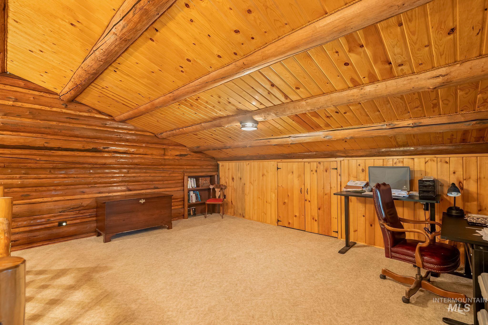 500 Maxwell Lane Property Photo 24