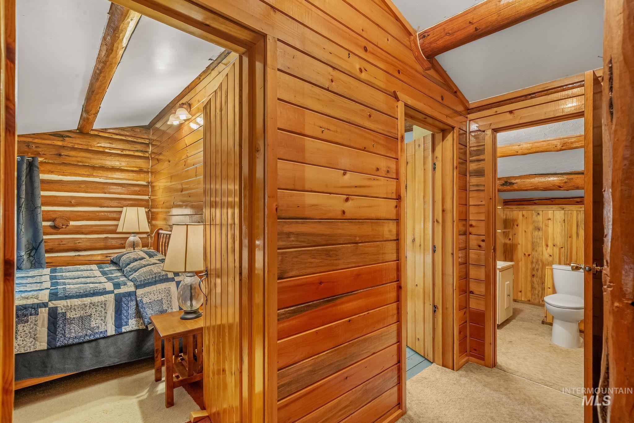 500 Maxwell Lane Property Photo 27
