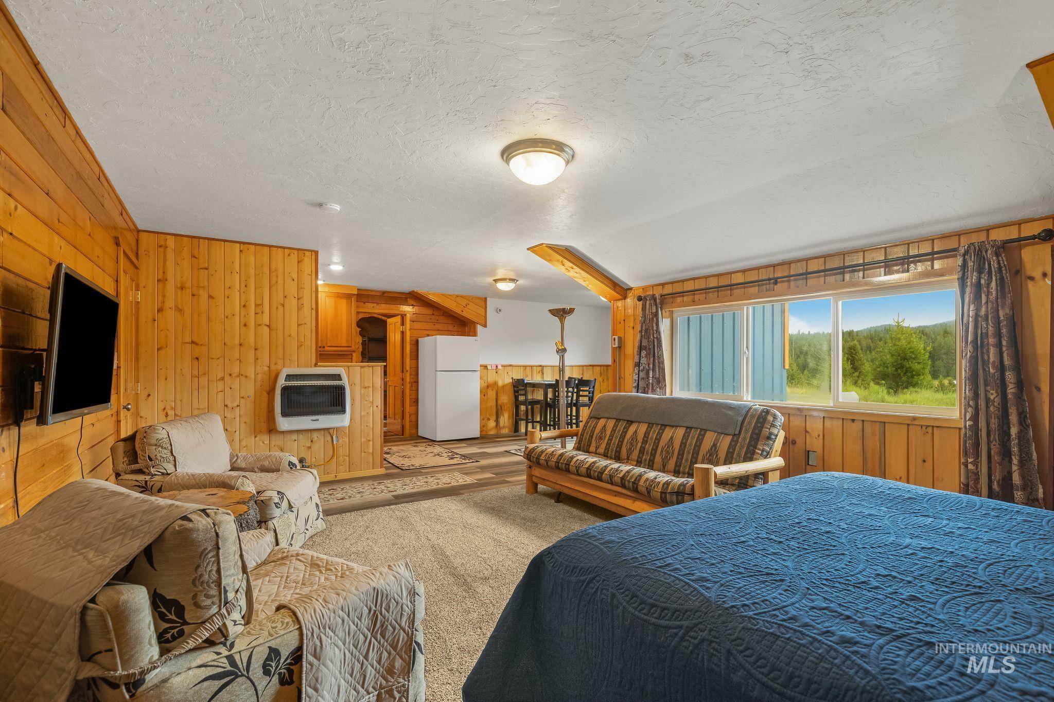 500 Maxwell Lane Property Photo 36