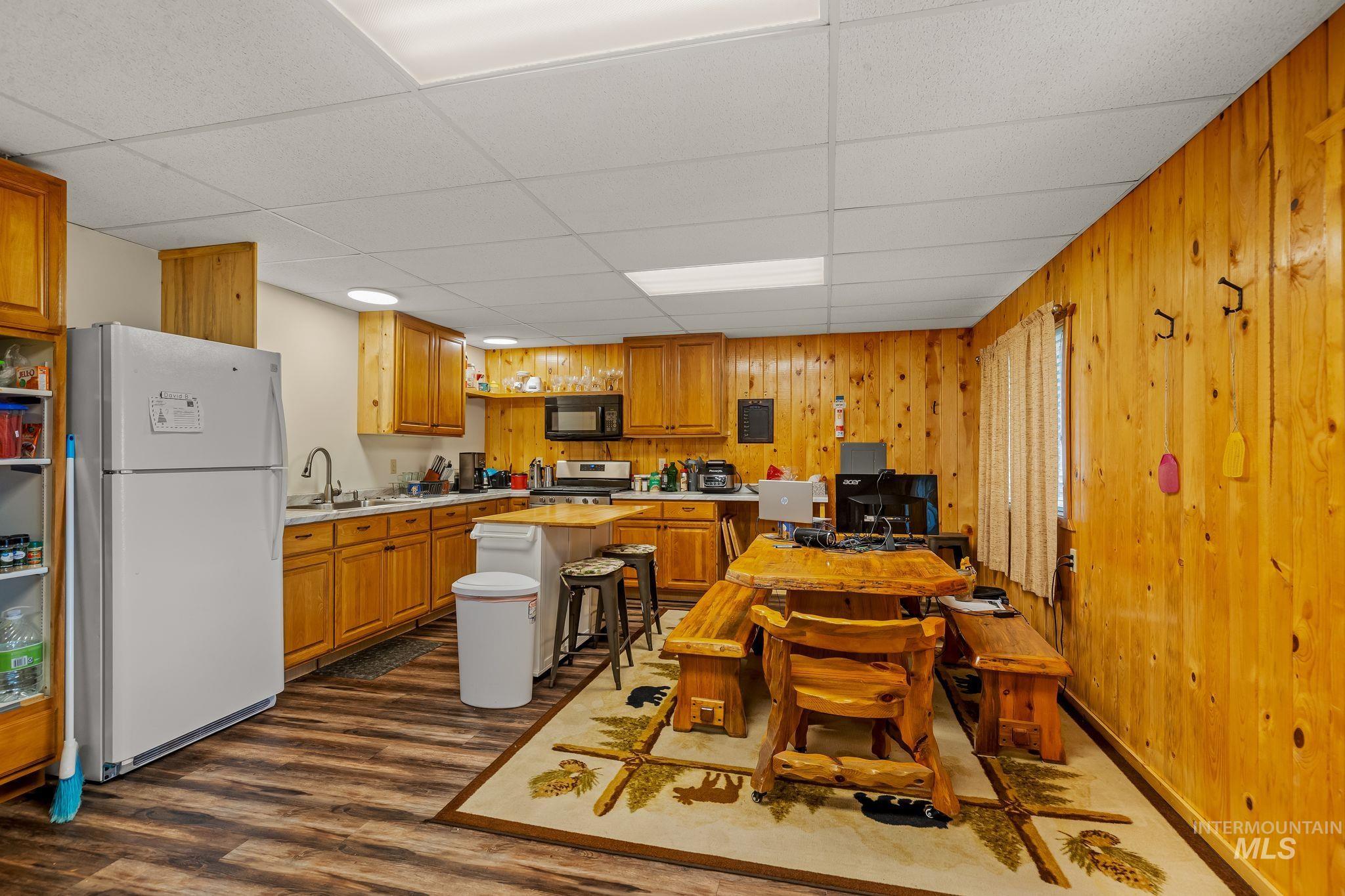 500 Maxwell Lane Property Photo 46