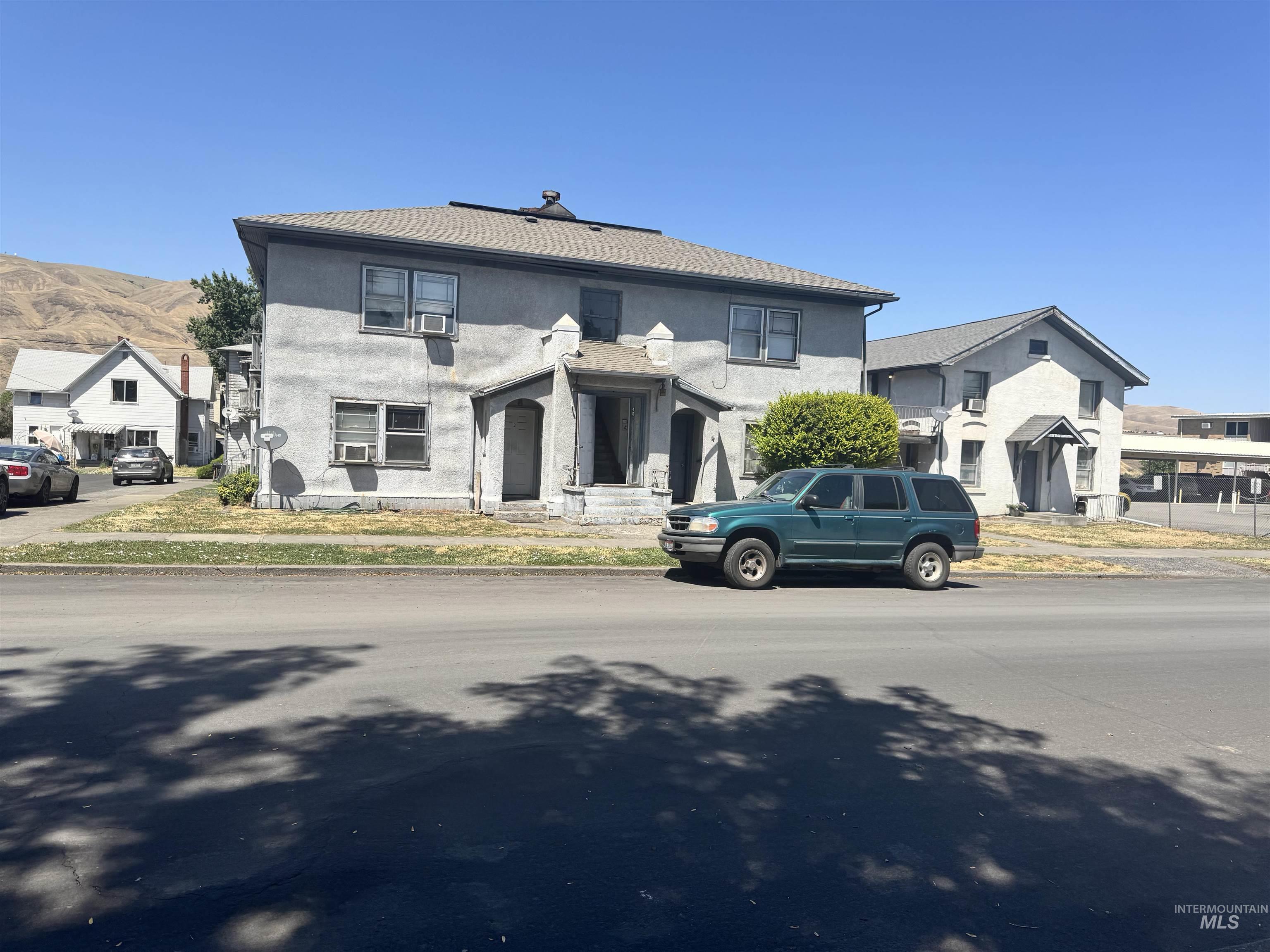 401 & 409 1st Ave Property Photo 1