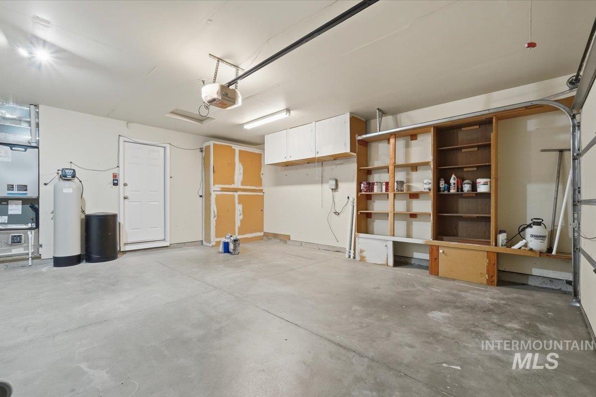 6171 N Willowdale Property Photo 21