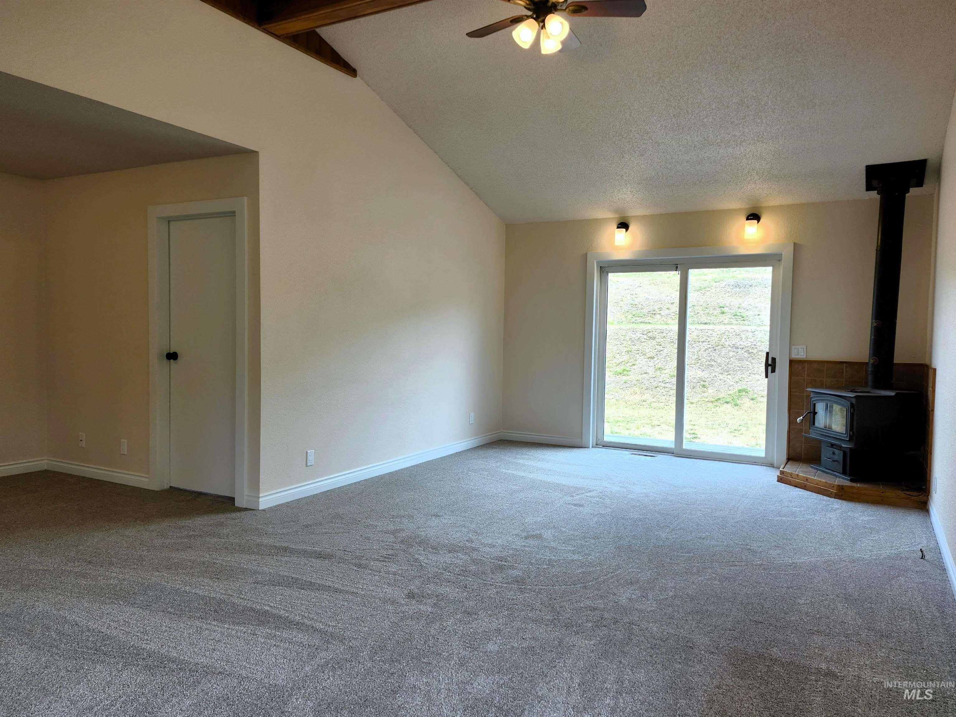 635 Onaway Rd Property Photo 13