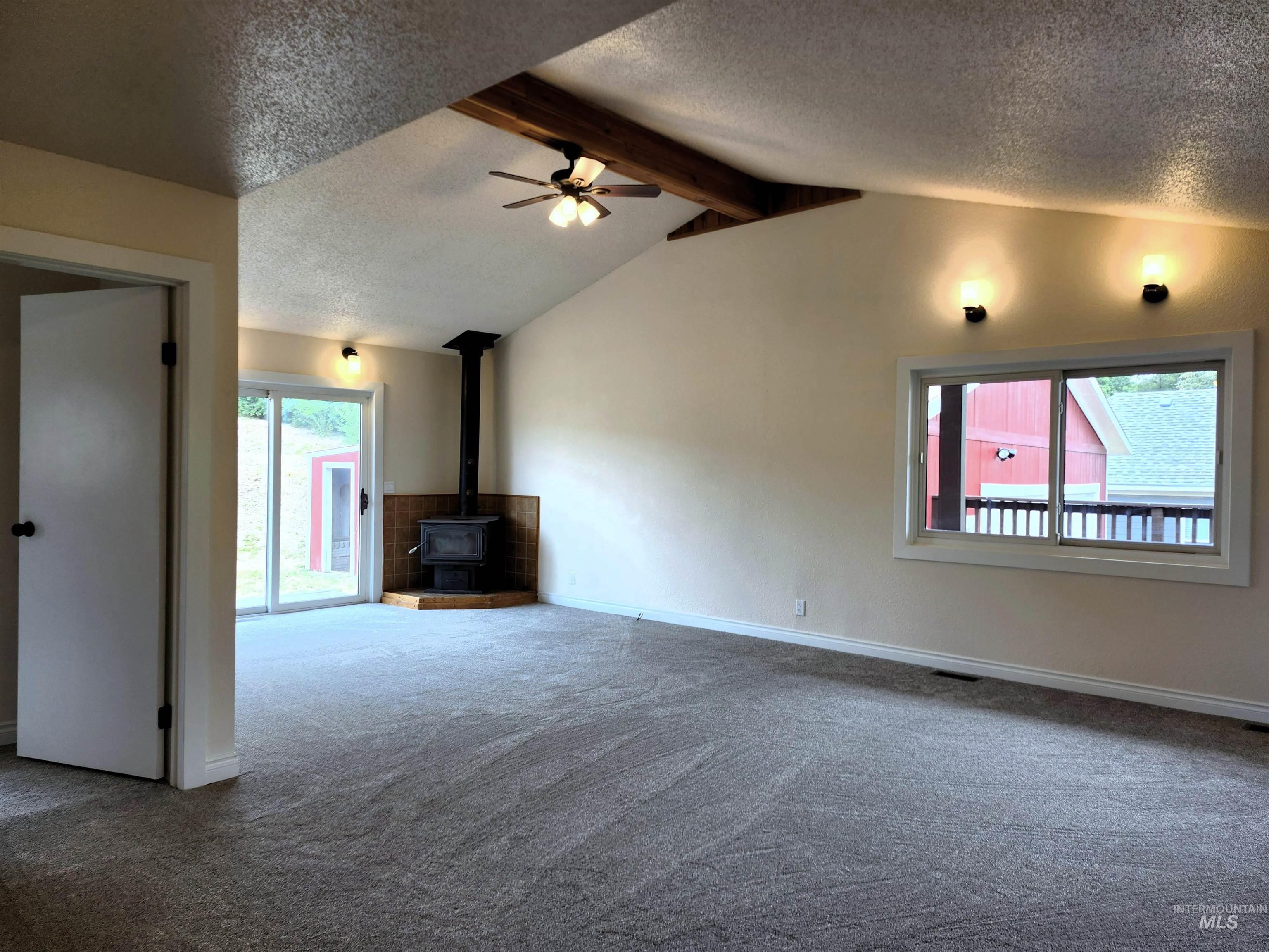 635 Onaway Rd Property Photo 16