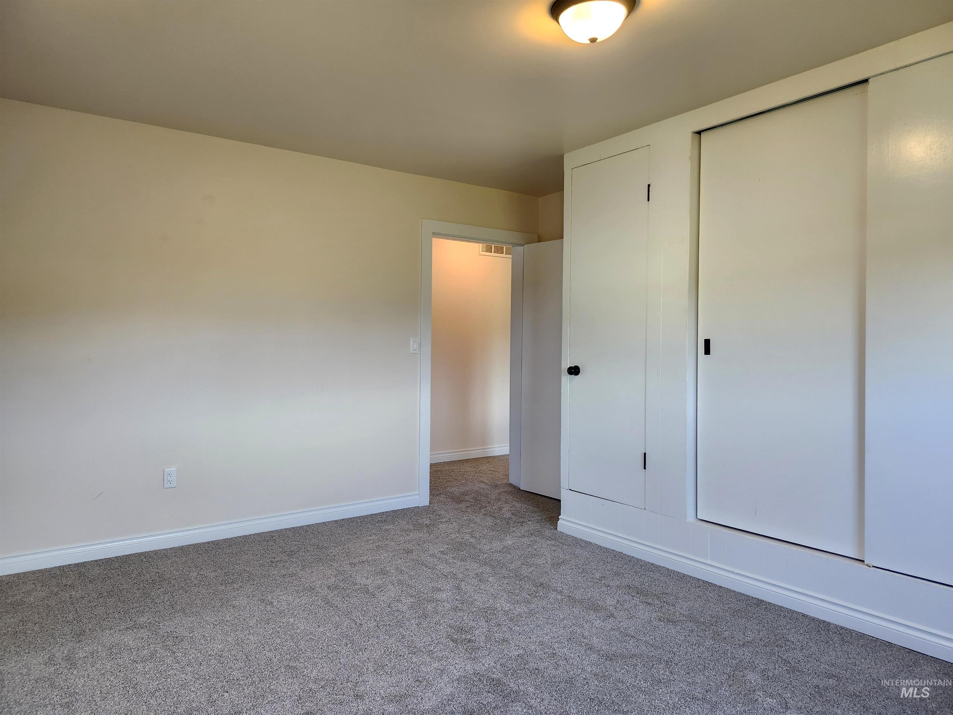 635 Onaway Rd Property Photo 22