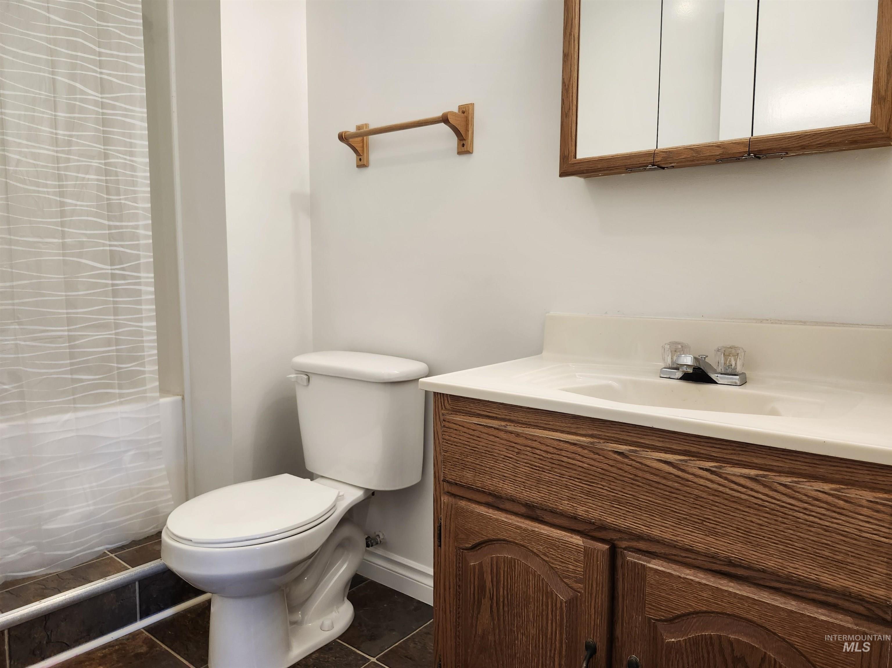 635 Onaway Rd Property Photo 23