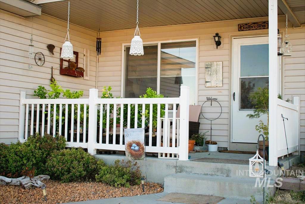 1188 Ne Rockridge Property Photo 3